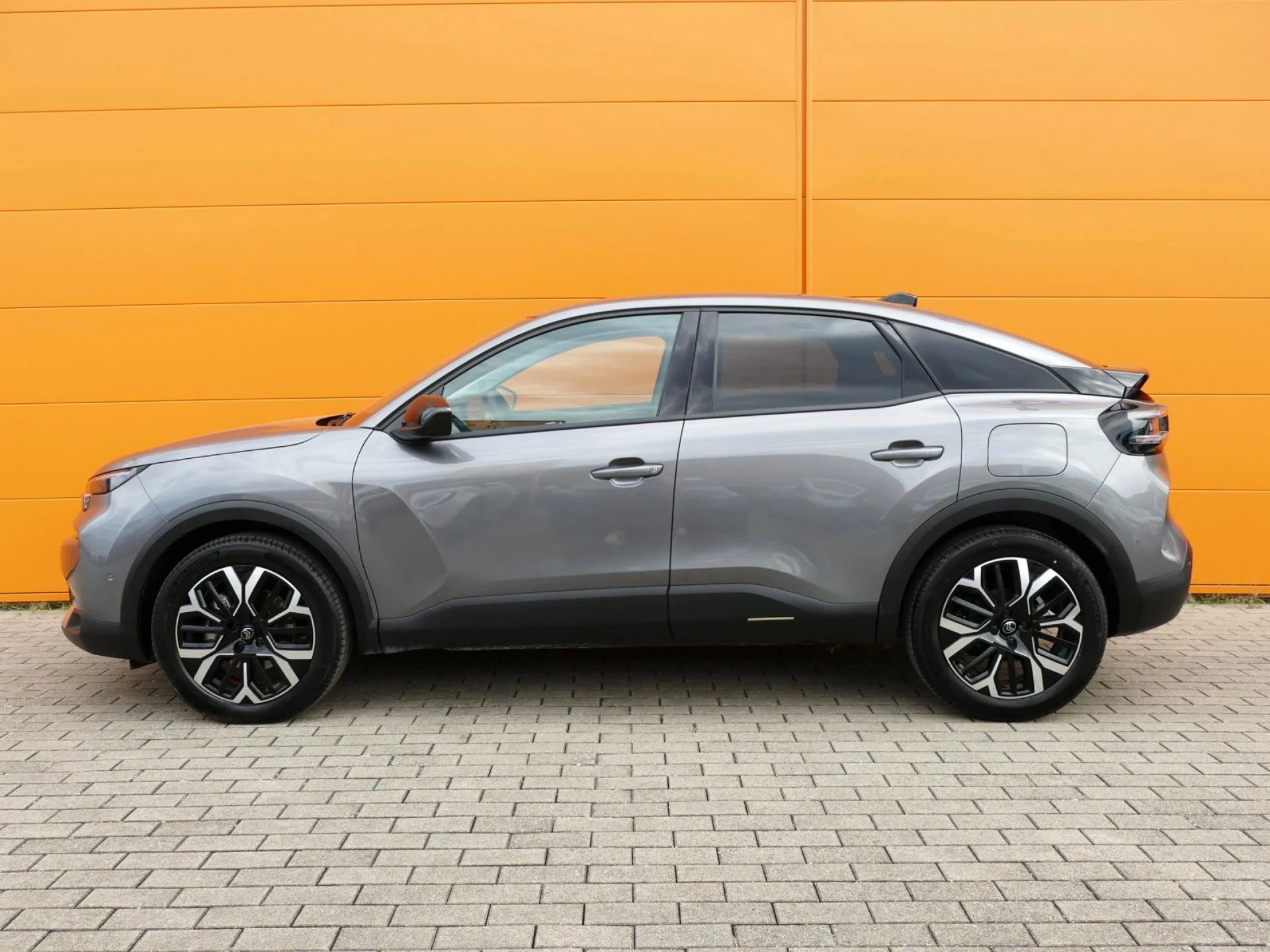 CITROEN C4 - Miniature 3 sur 32 - Cliquer pour voir cette photo