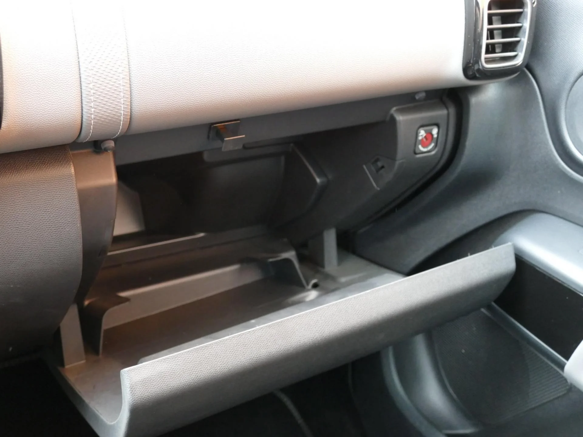 CITROEN C5 AIRCROSS - Miniature 20 sur 32 - Cliquer pour voir cette photo