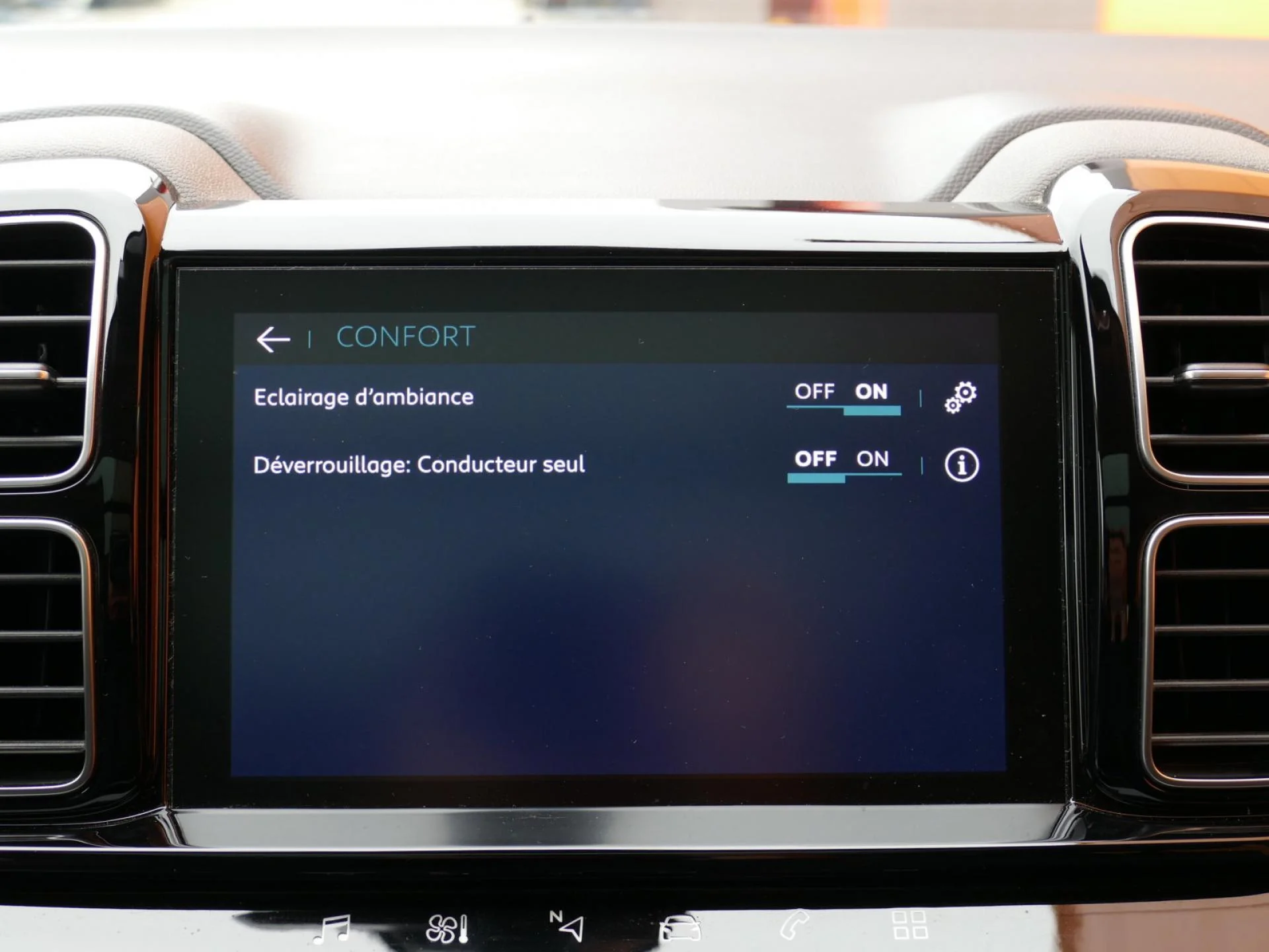 CITROEN C5 AIRCROSS - Miniature 12 sur 32 - Cliquer pour voir cette photo