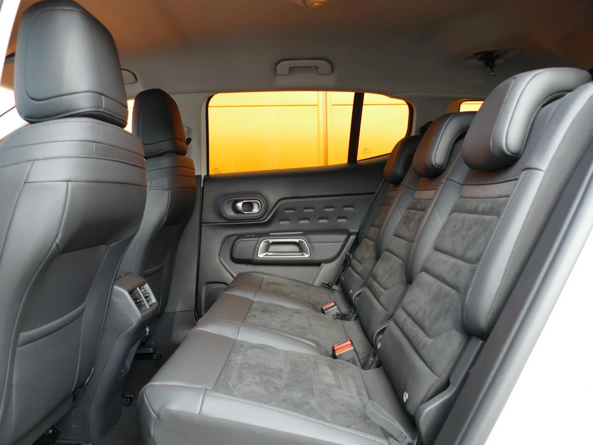 CITROEN C5 AIRCROSS - Miniature 7 sur 32 - Cliquer pour voir cette photo