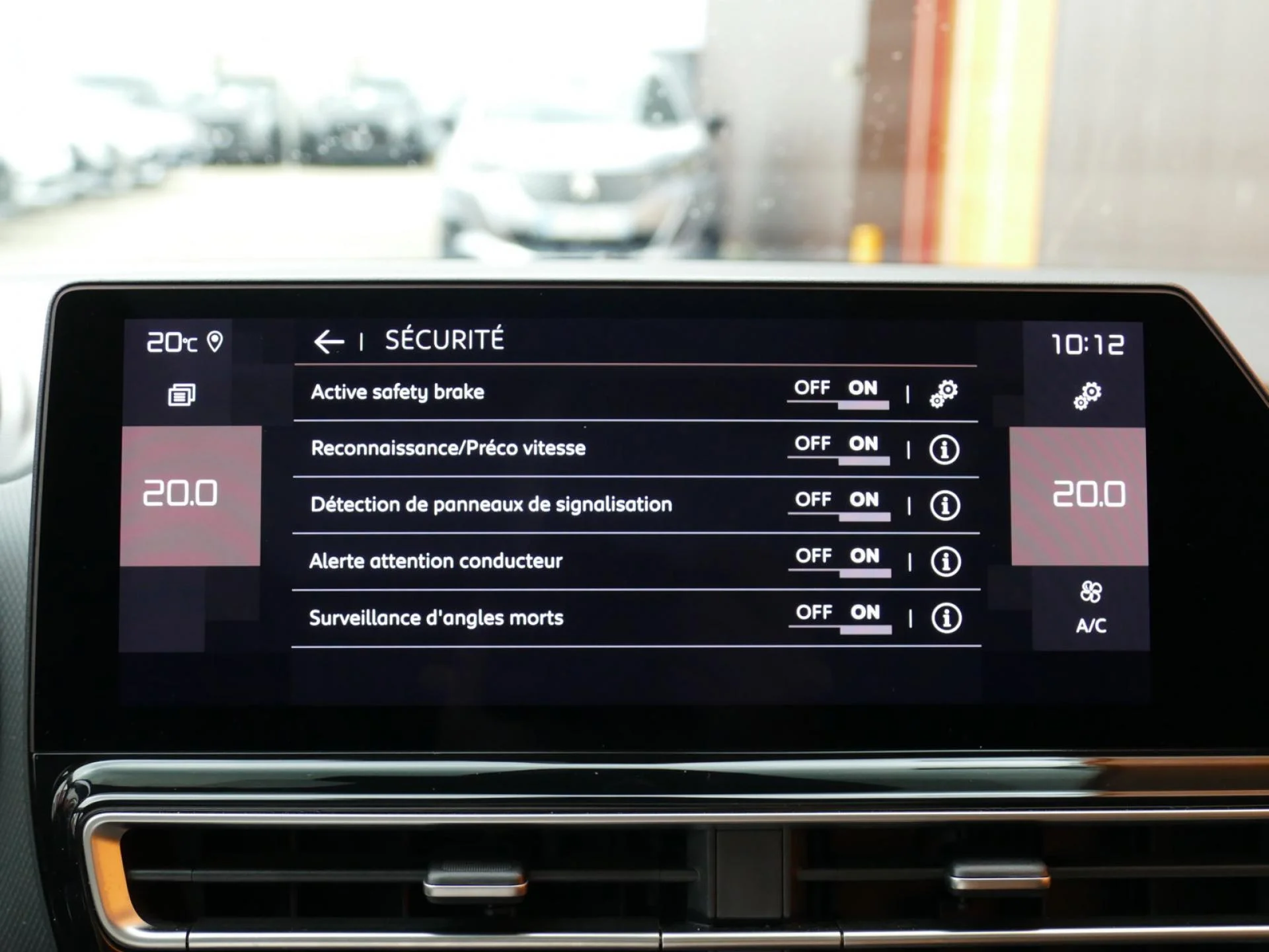 CITROEN C5 AIRCROSS - Miniature 13 sur 34 - Cliquer pour voir cette photo