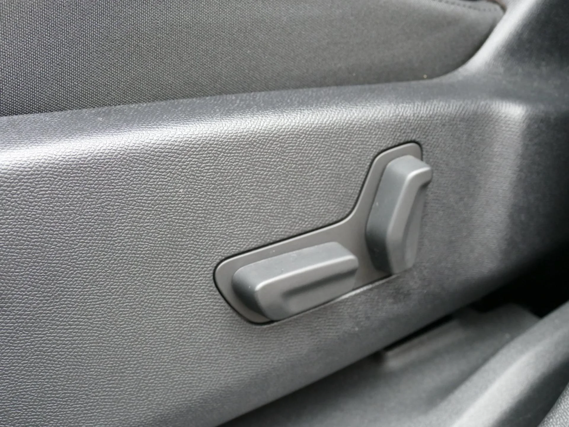 CITROEN C5 AIRCROSS - Miniature 21 sur 34 - Cliquer pour voir cette photo