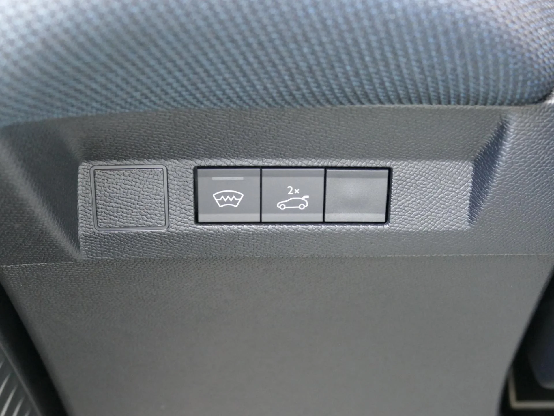 CITROEN C5 AIRCROSS - Miniature 24 sur 35 - Cliquer pour voir cette photo