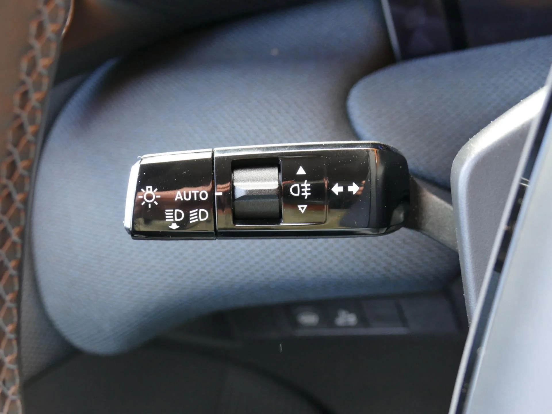CITROEN C5 AIRCROSS - Miniature 30 sur 31 - Cliquer pour voir cette photo