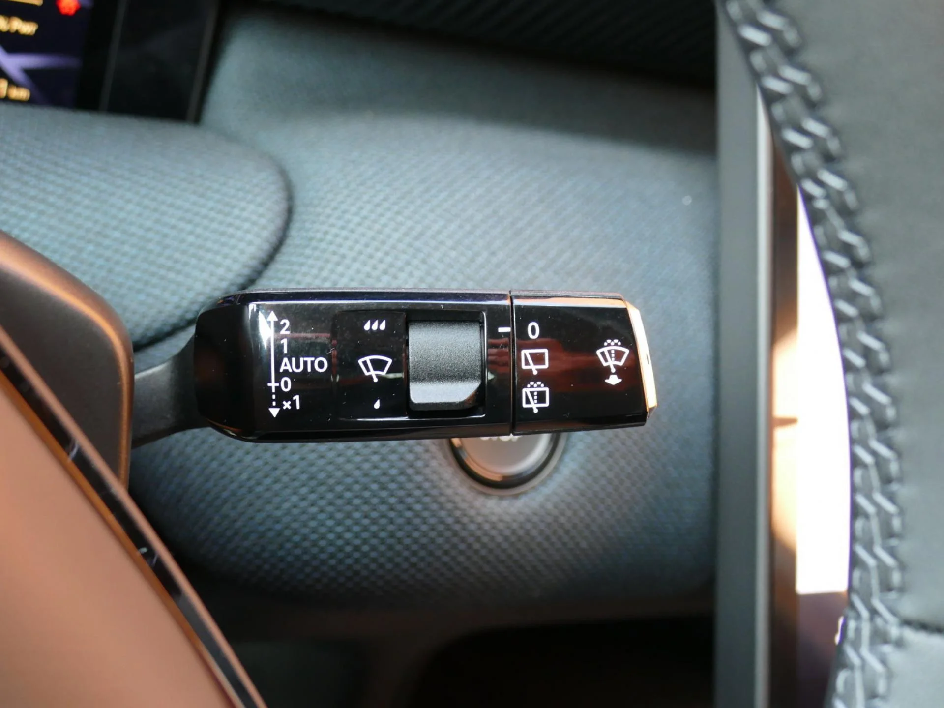 CITROEN C5 AIRCROSS - Miniature 31 sur 37 - Cliquer pour voir cette photo