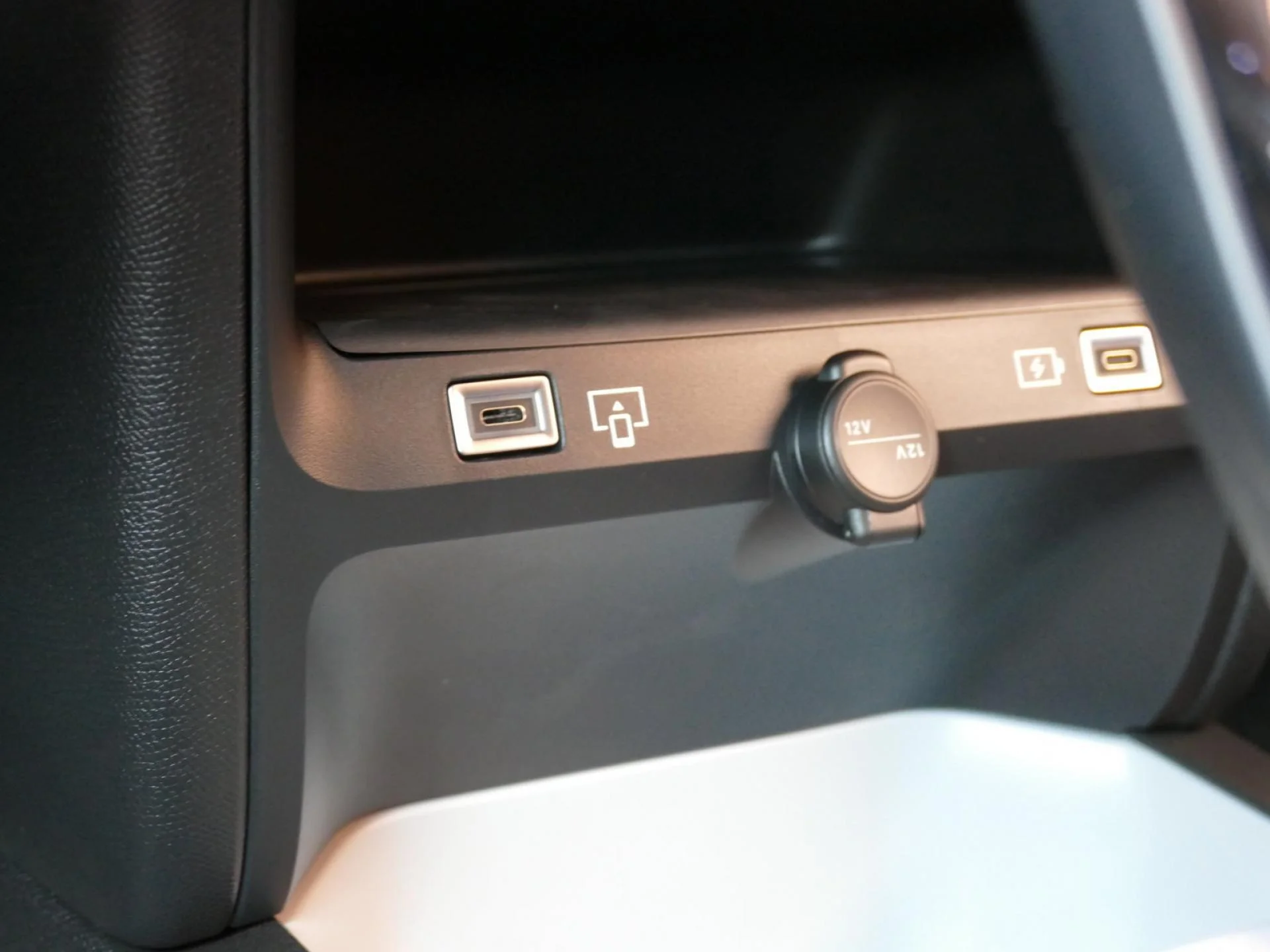 CITROEN C5 AIRCROSS - Miniature 27 sur 31 - Cliquer pour voir cette photo