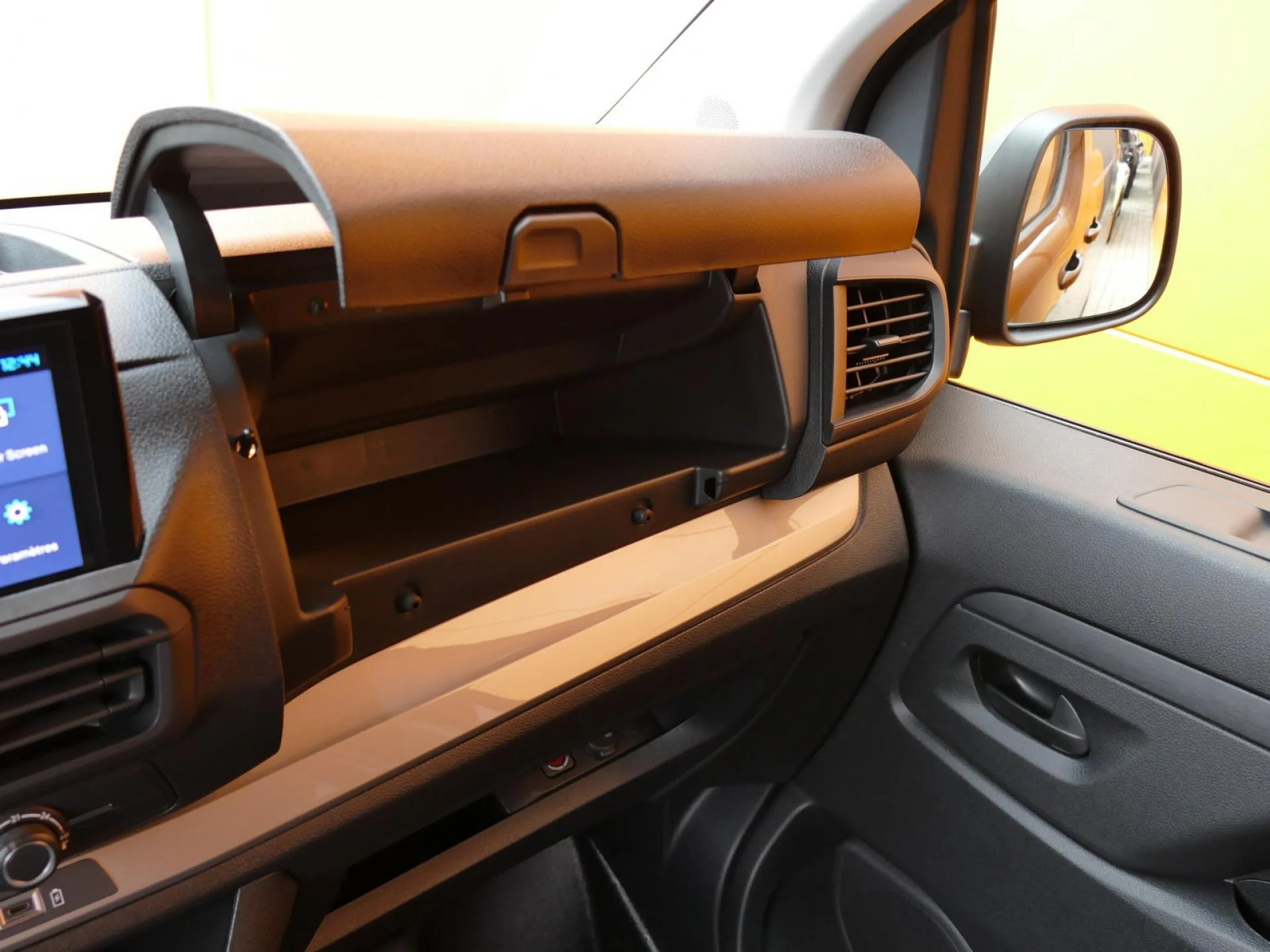 CITROEN JUMPY - Miniature 20 sur 32 - Cliquer pour voir cette photo