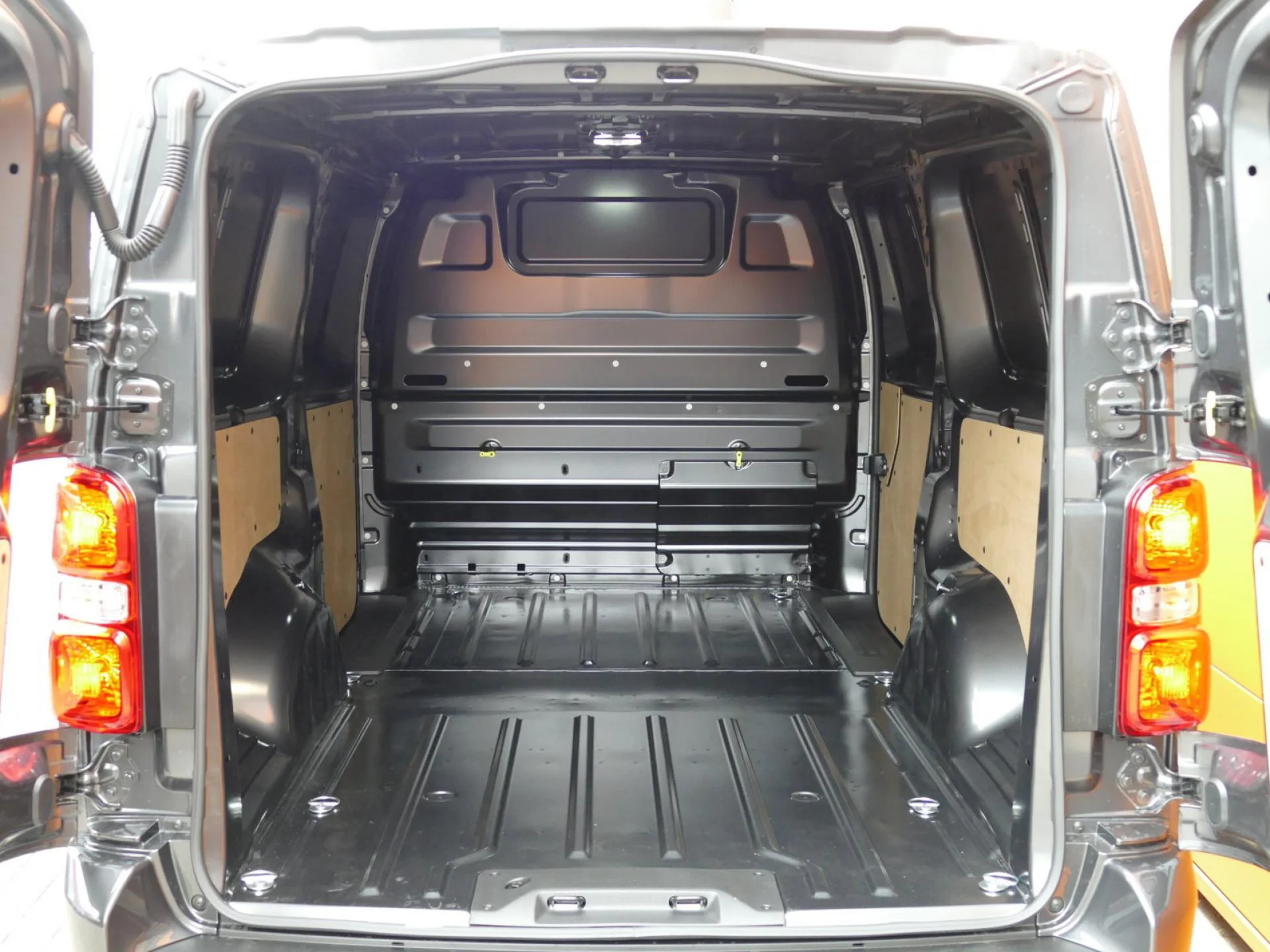CITROEN JUMPY - Miniature 8 sur 33 - Cliquer pour voir cette photo