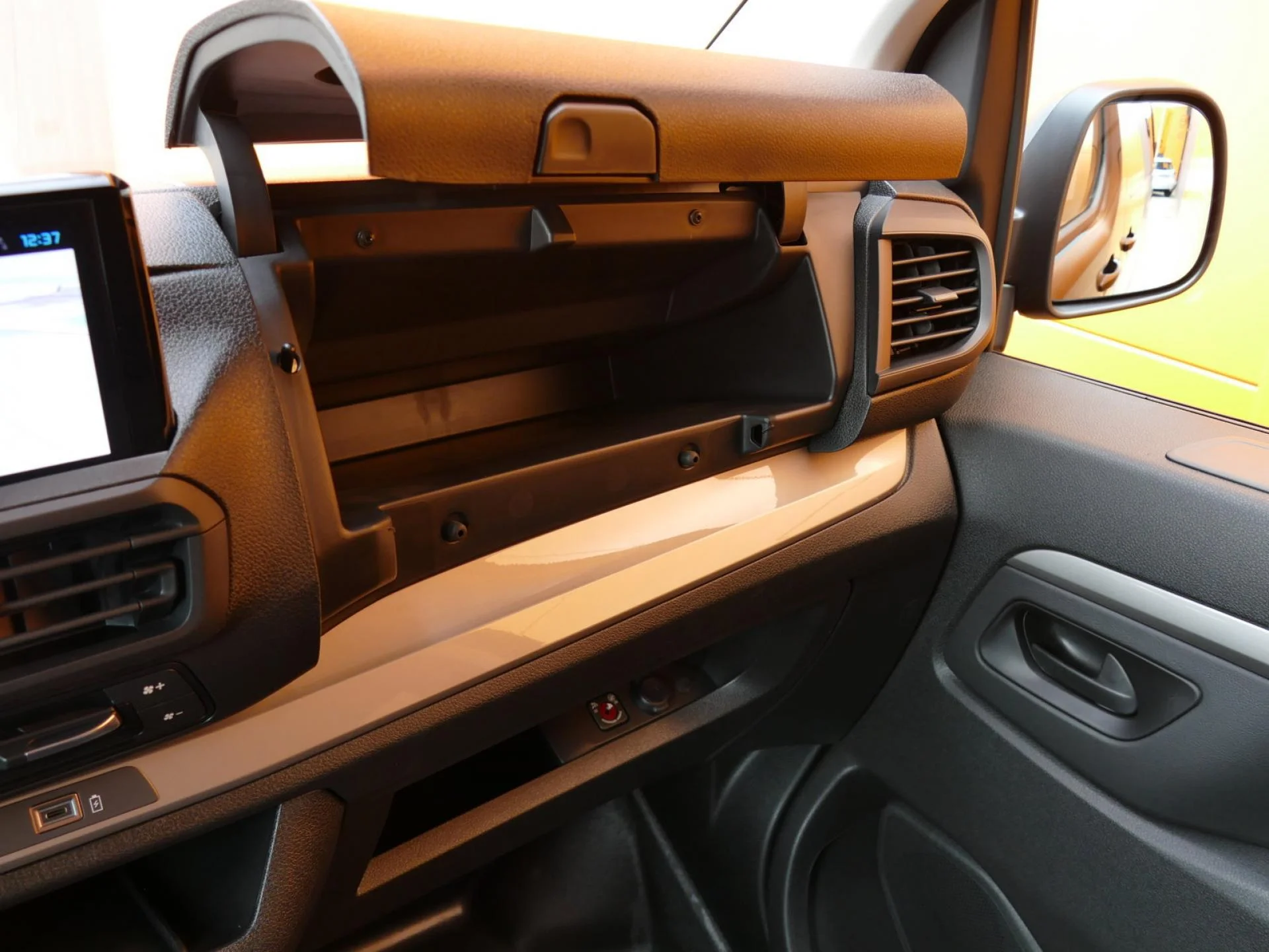 CITROEN JUMPY - Miniature 26 sur 38 - Cliquer pour voir cette photo