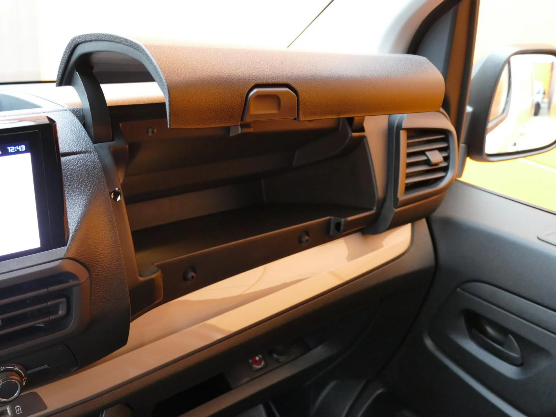 CITROEN JUMPY - Miniature 20 sur 33 - Cliquer pour voir cette photo