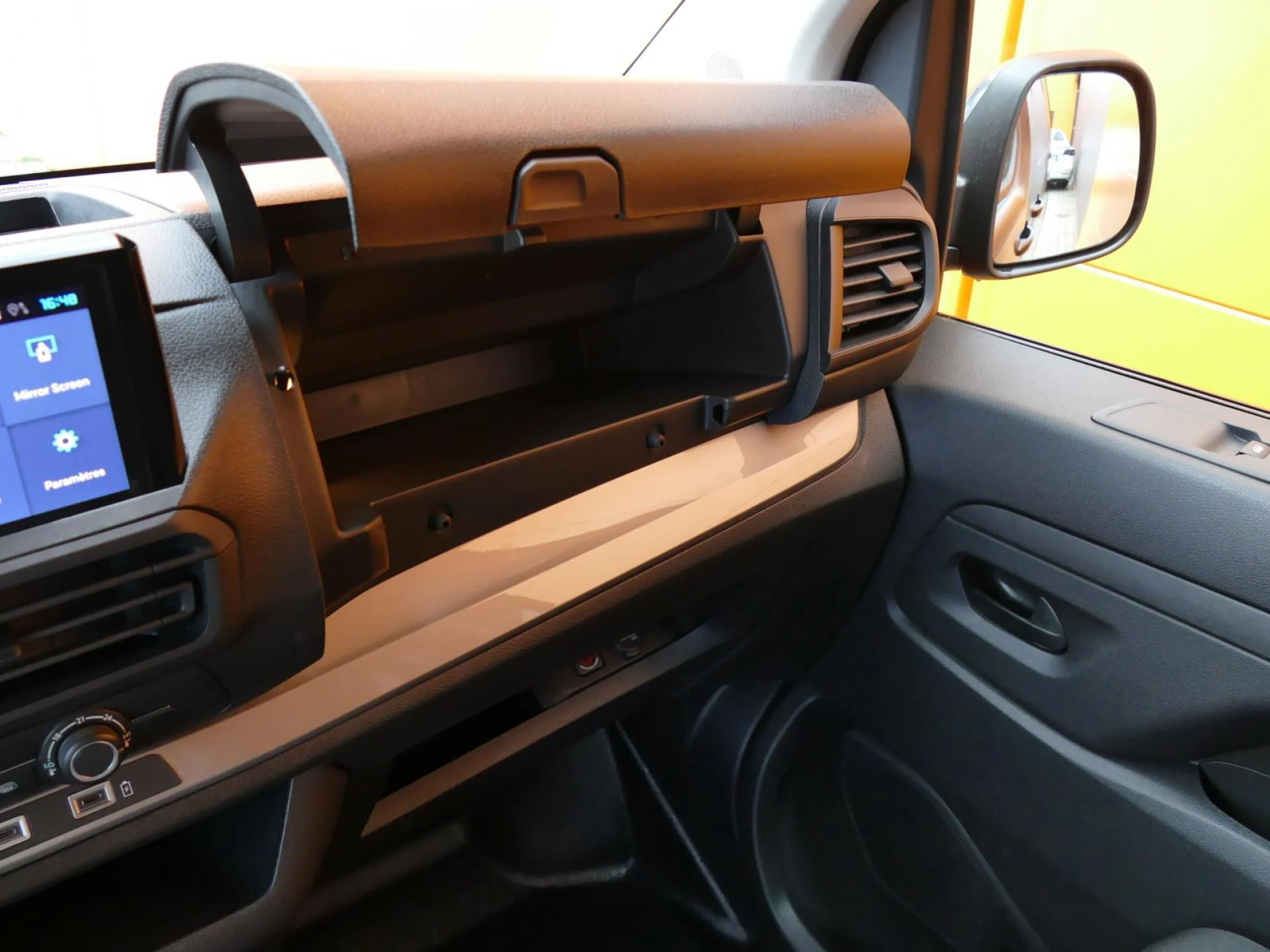 CITROEN JUMPY - Miniature 19 sur 32 - Cliquer pour voir cette photo
