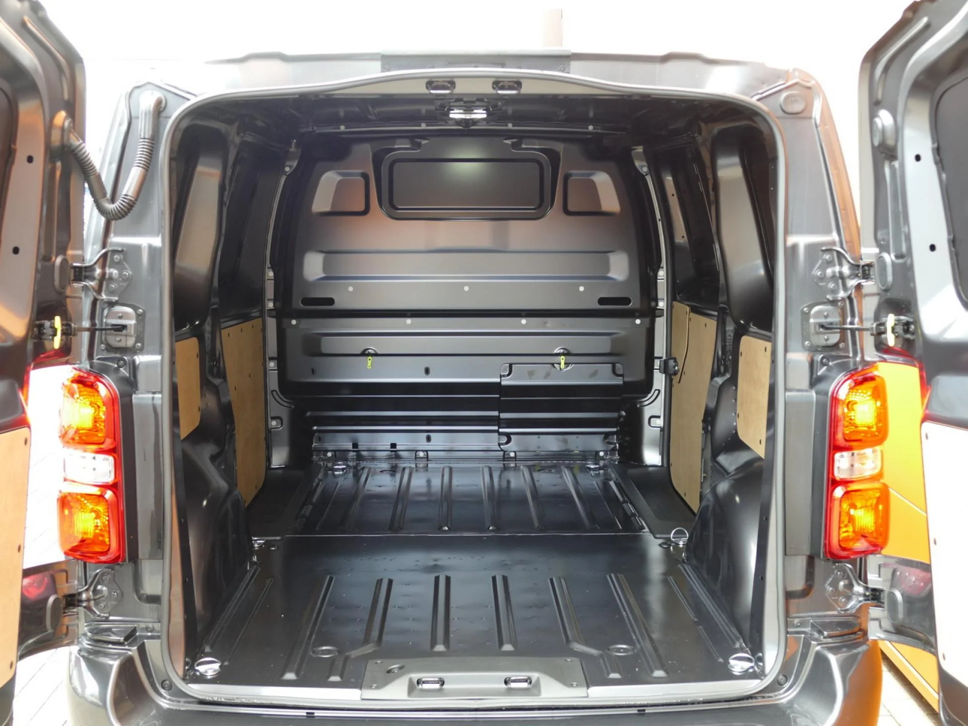 CITROEN JUMPY - Miniature 7 sur 32 - Cliquer pour voir cette photo
