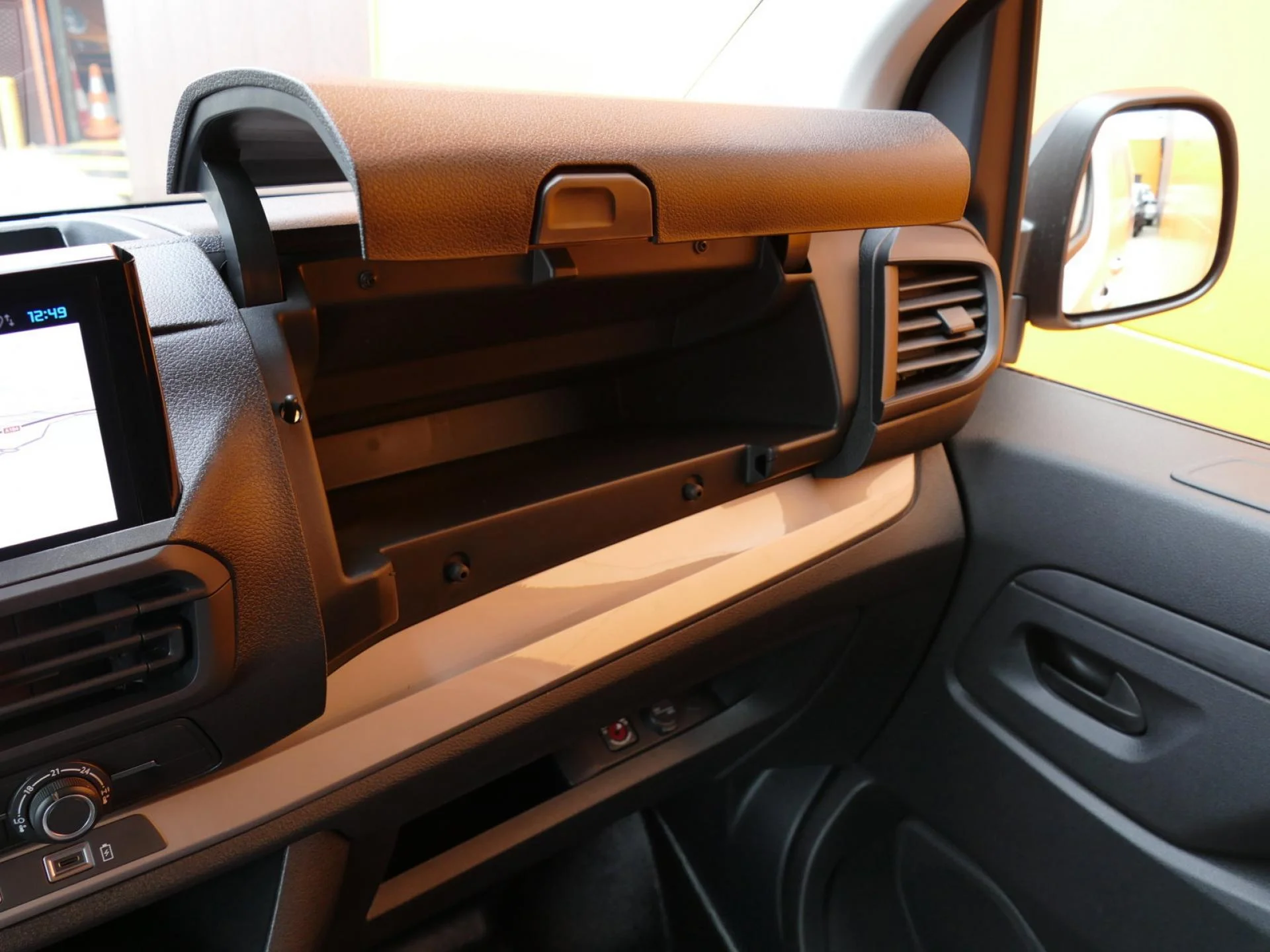 CITROEN JUMPY - Miniature 19 sur 33 - Cliquer pour voir cette photo