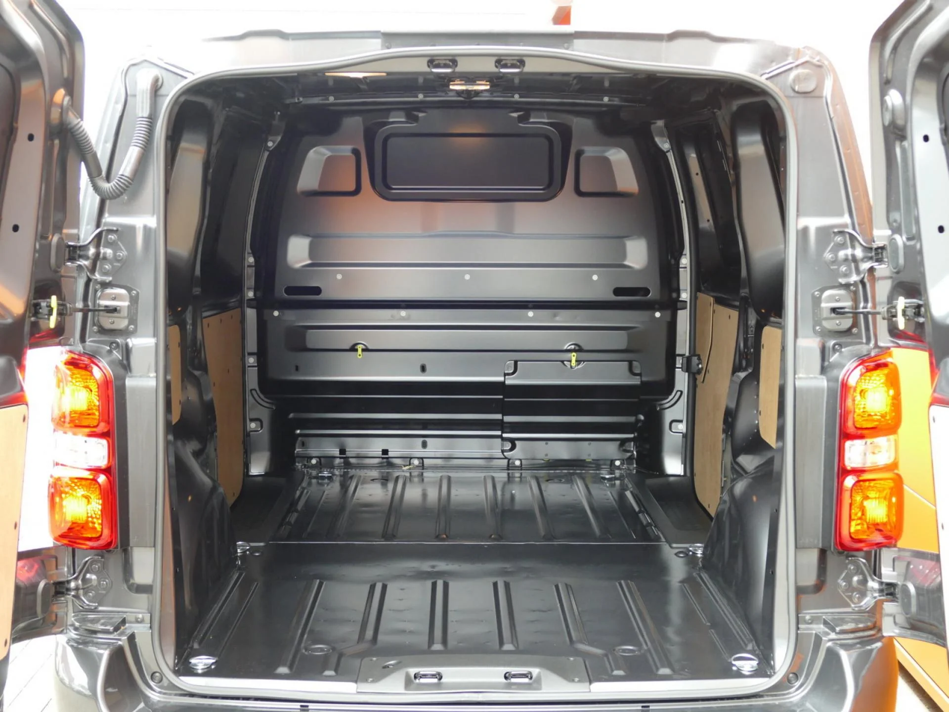 CITROEN JUMPY - Miniature 8 sur 34 - Cliquer pour voir cette photo
