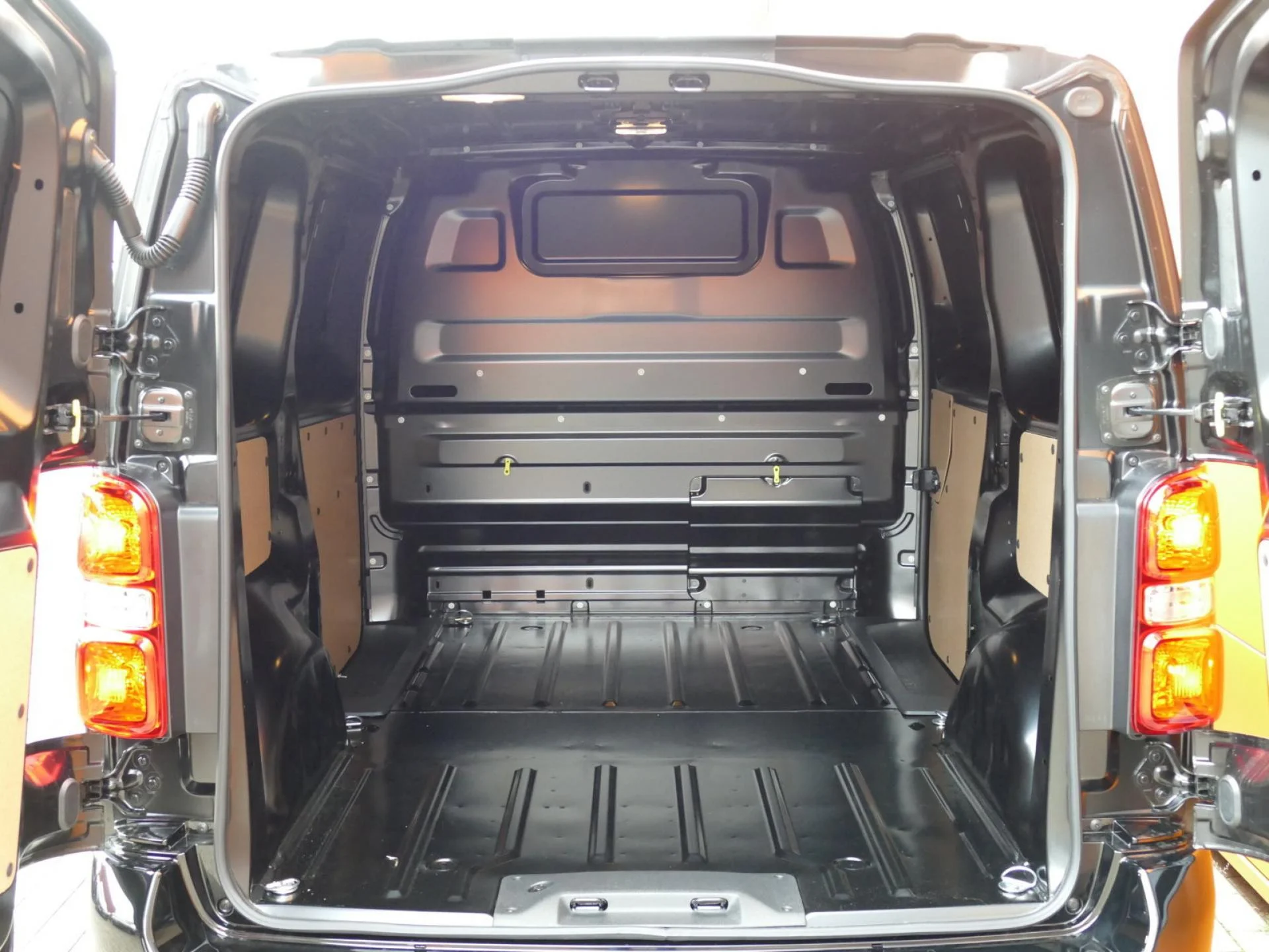 CITROEN JUMPY - Miniature 10 sur 33 - Cliquer pour voir cette photo