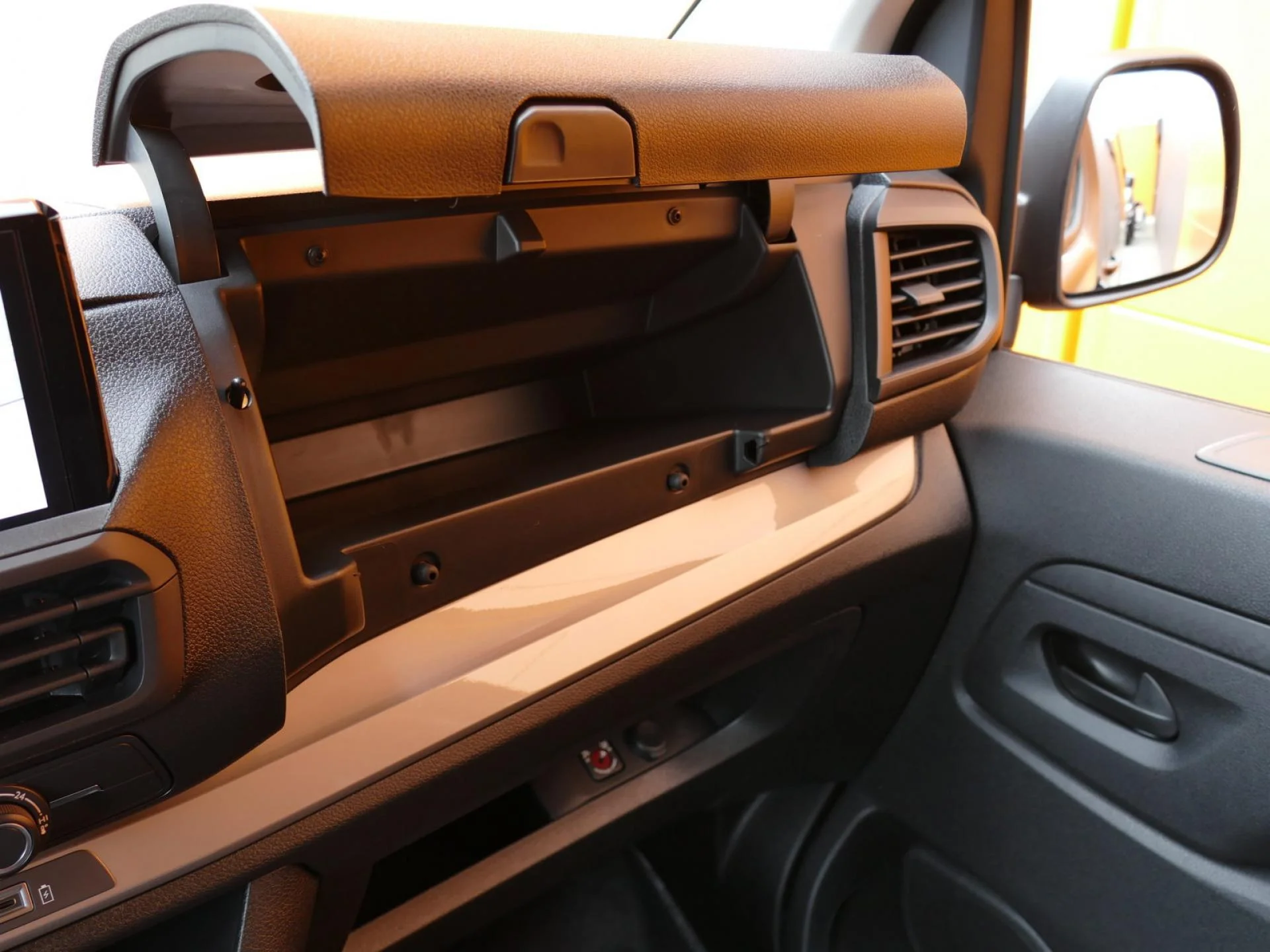 CITROEN JUMPY - Miniature 22 sur 33 - Cliquer pour voir cette photo