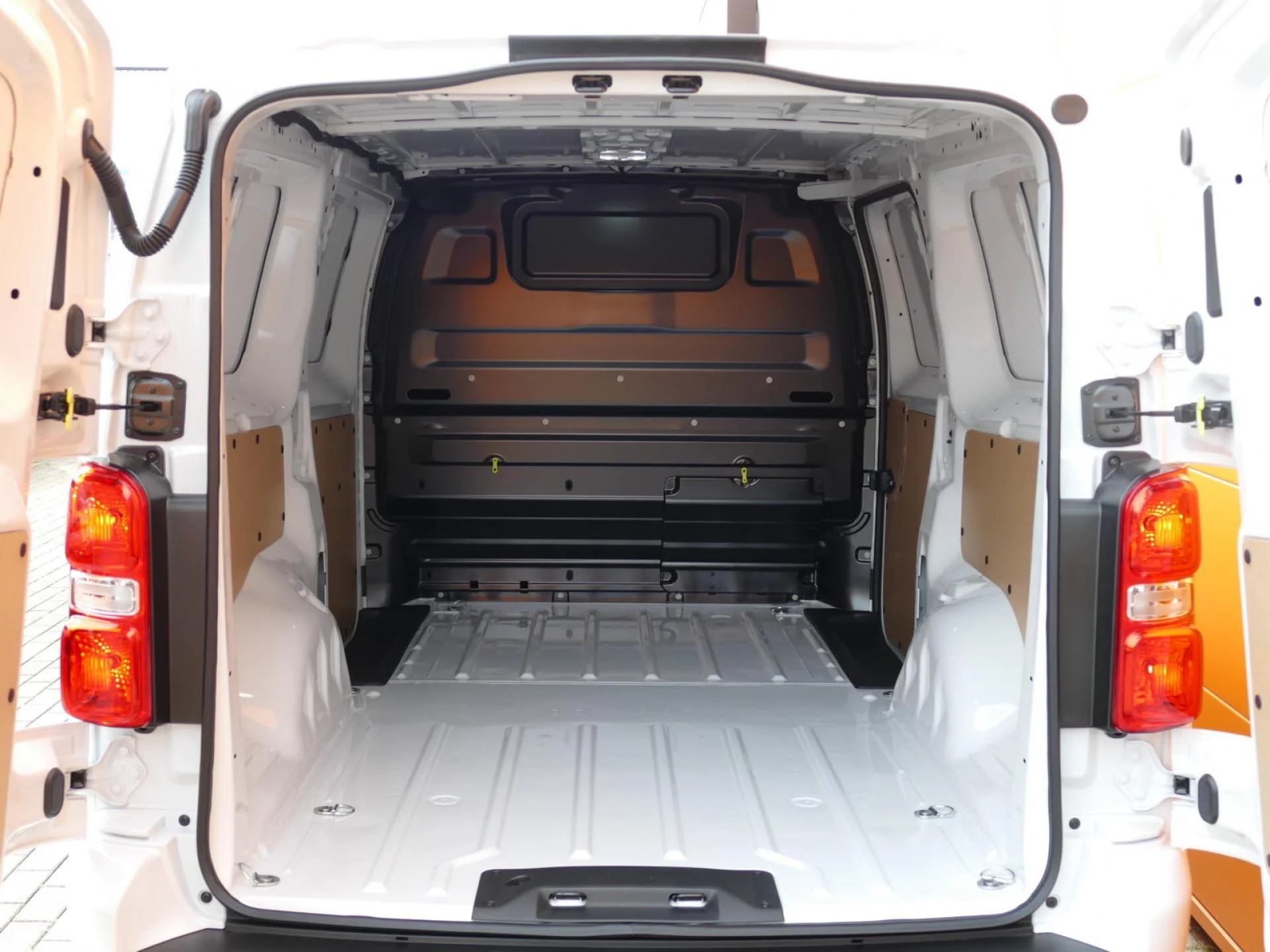 CITROEN JUMPY - Miniature 6 sur 27 - Cliquer pour voir cette photo
