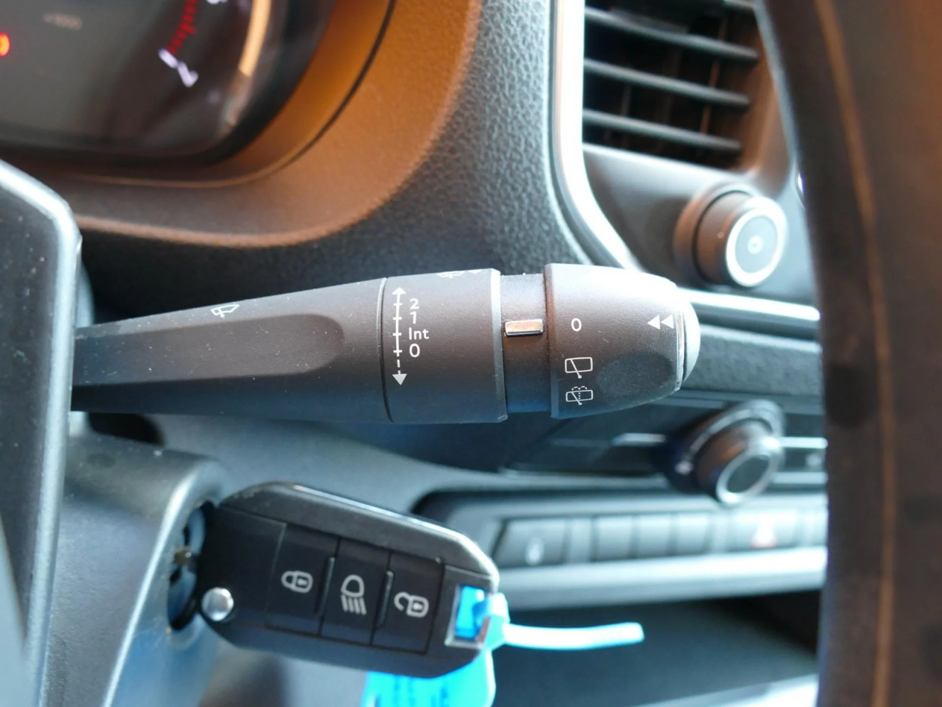 CITROEN JUMPY - Miniature 24 sur 32 - Cliquer pour voir cette photo