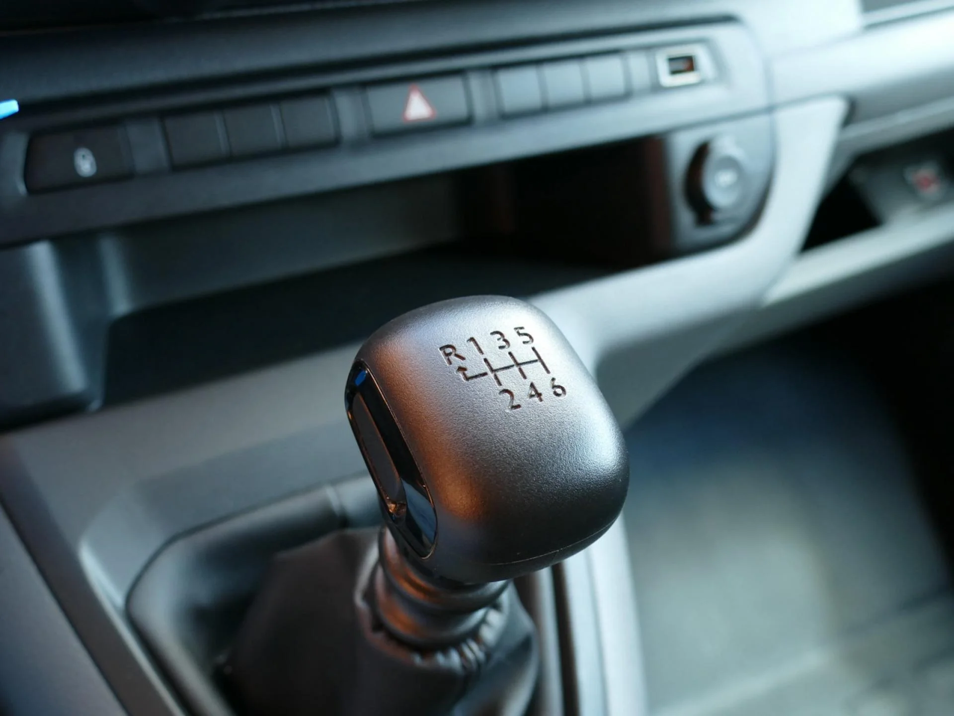 CITROEN JUMPY - Miniature 20 sur 32 - Cliquer pour voir cette photo