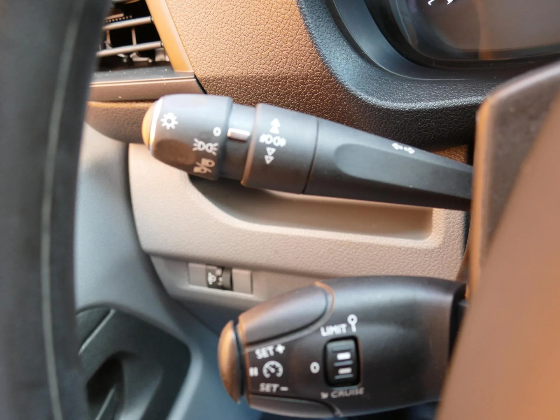 CITROEN JUMPY - Miniature 23 sur 32 - Cliquer pour voir cette photo