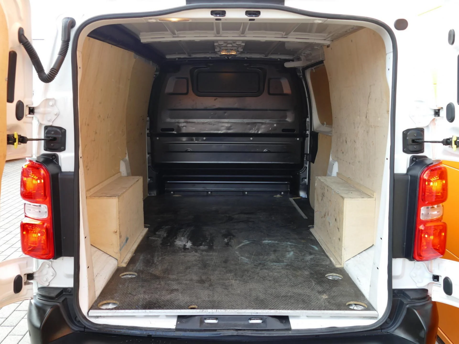 CITROEN JUMPY - Miniature 8 sur 32 - Cliquer pour voir cette photo