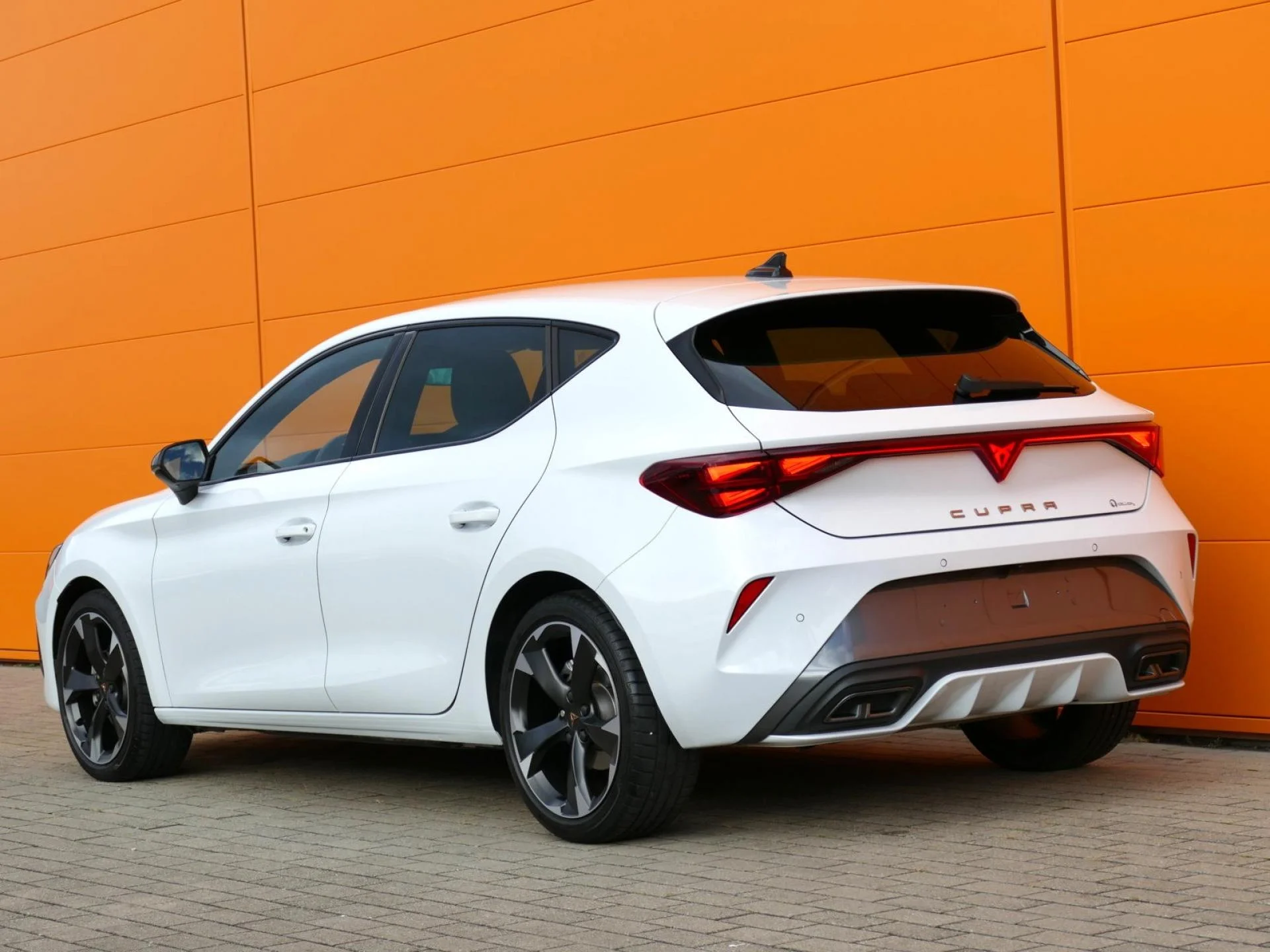 CUPRA Leon - Miniature 4 sur 36 - Cliquer pour voir cette photo