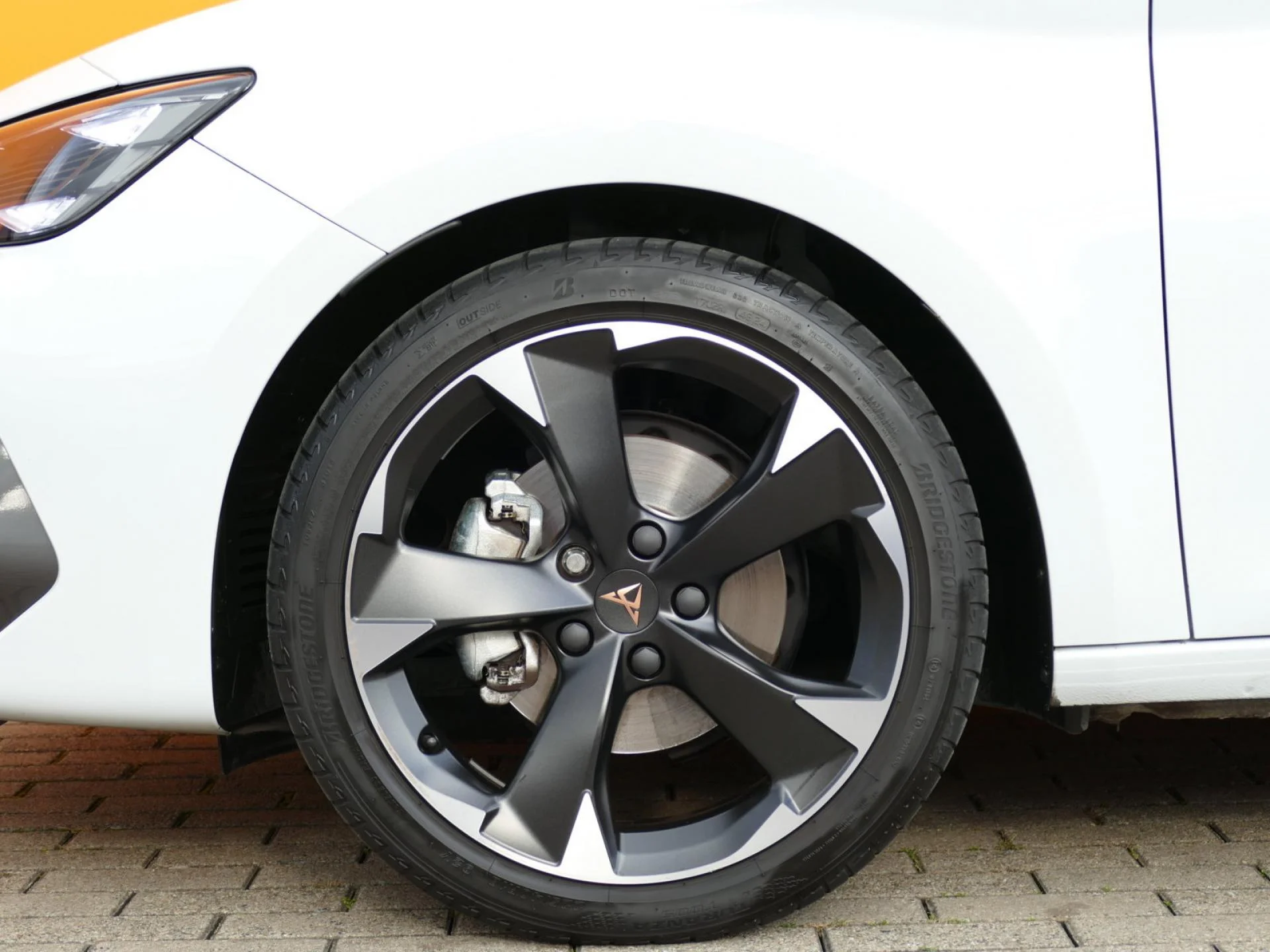 CUPRA Leon - Miniature 35 sur 36 - Cliquer pour voir cette photo