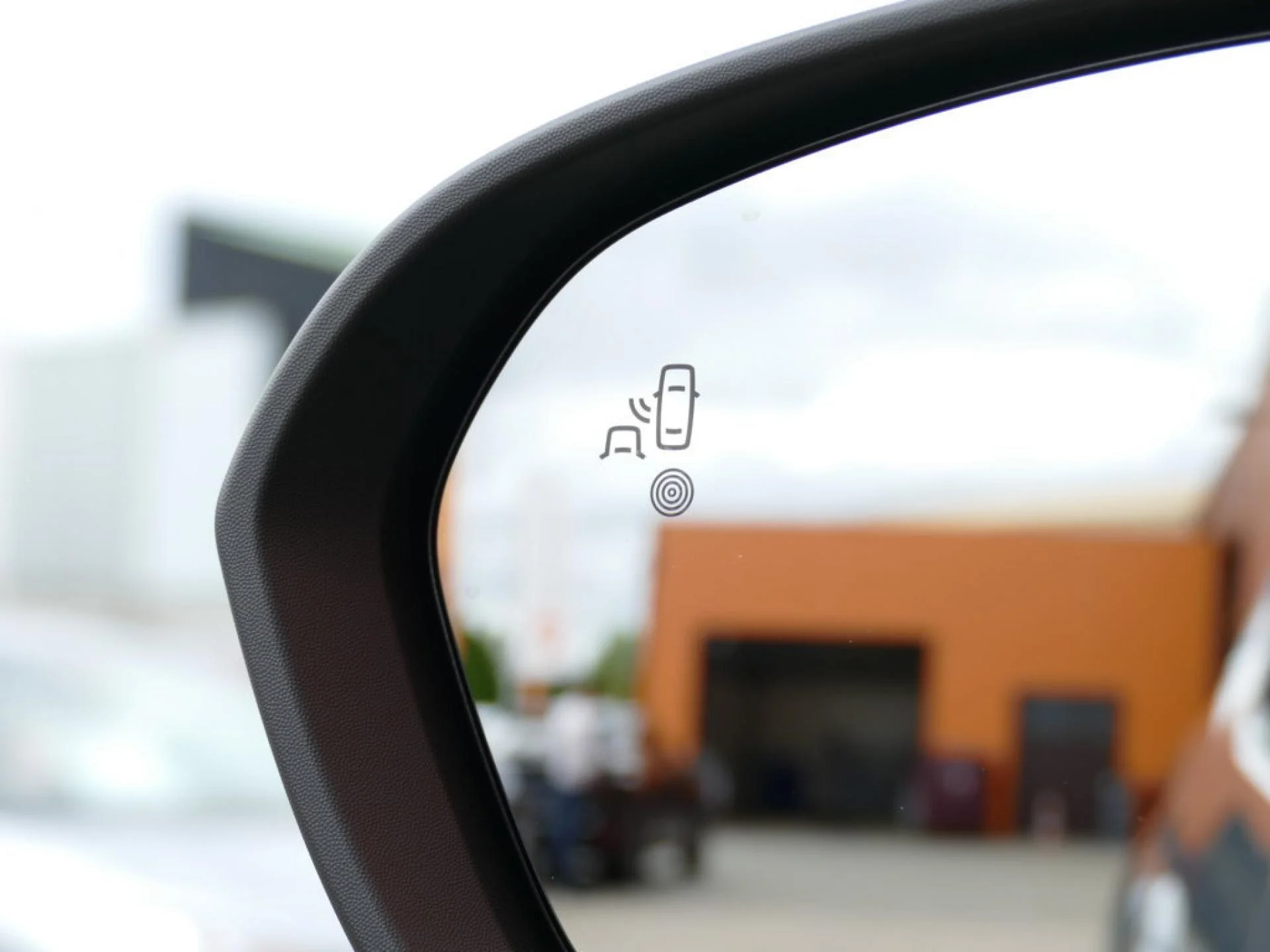 DACIA DUSTER - Miniature 12 sur 17 - Cliquer pour voir cette photo