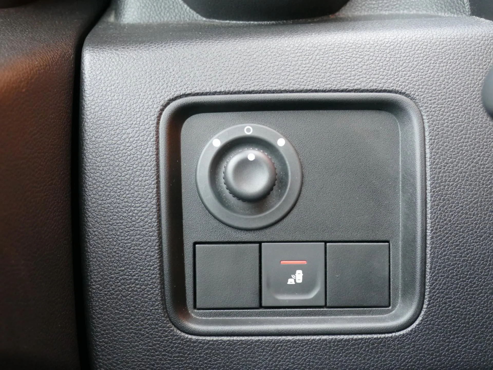 DACIA DUSTER - Miniature 17 sur 33 - Cliquer pour voir cette photo