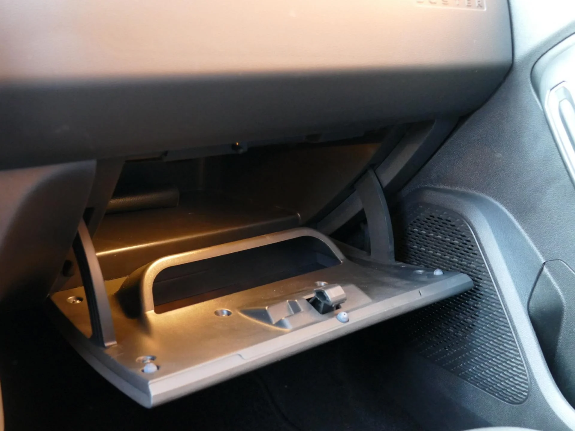 DACIA DUSTER - Miniature 16 sur 25 - Cliquer pour voir cette photo