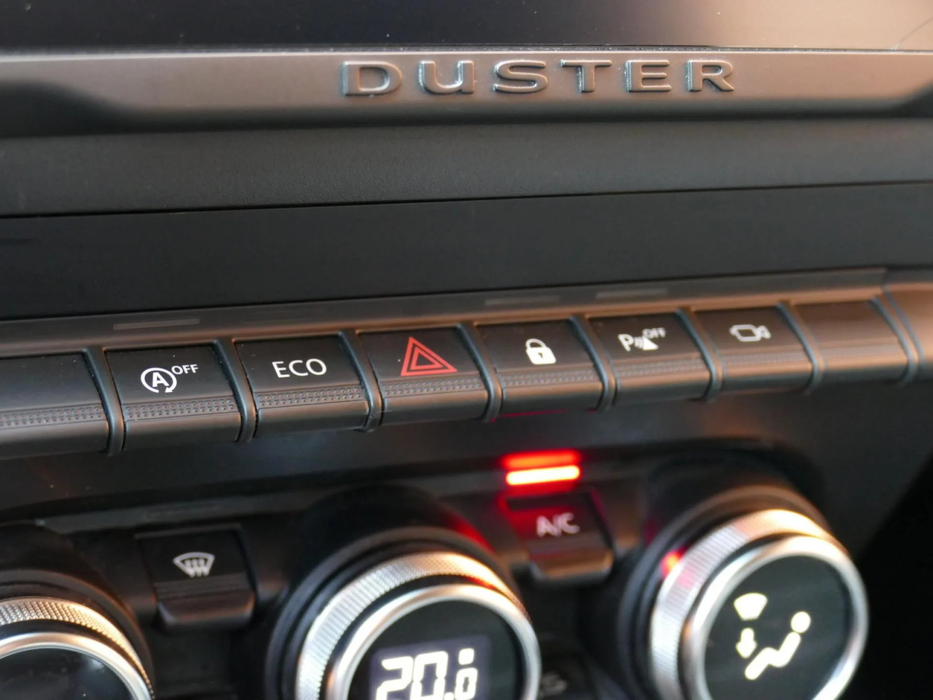 DACIA DUSTER - Miniature 11 sur 25 - Cliquer pour voir cette photo