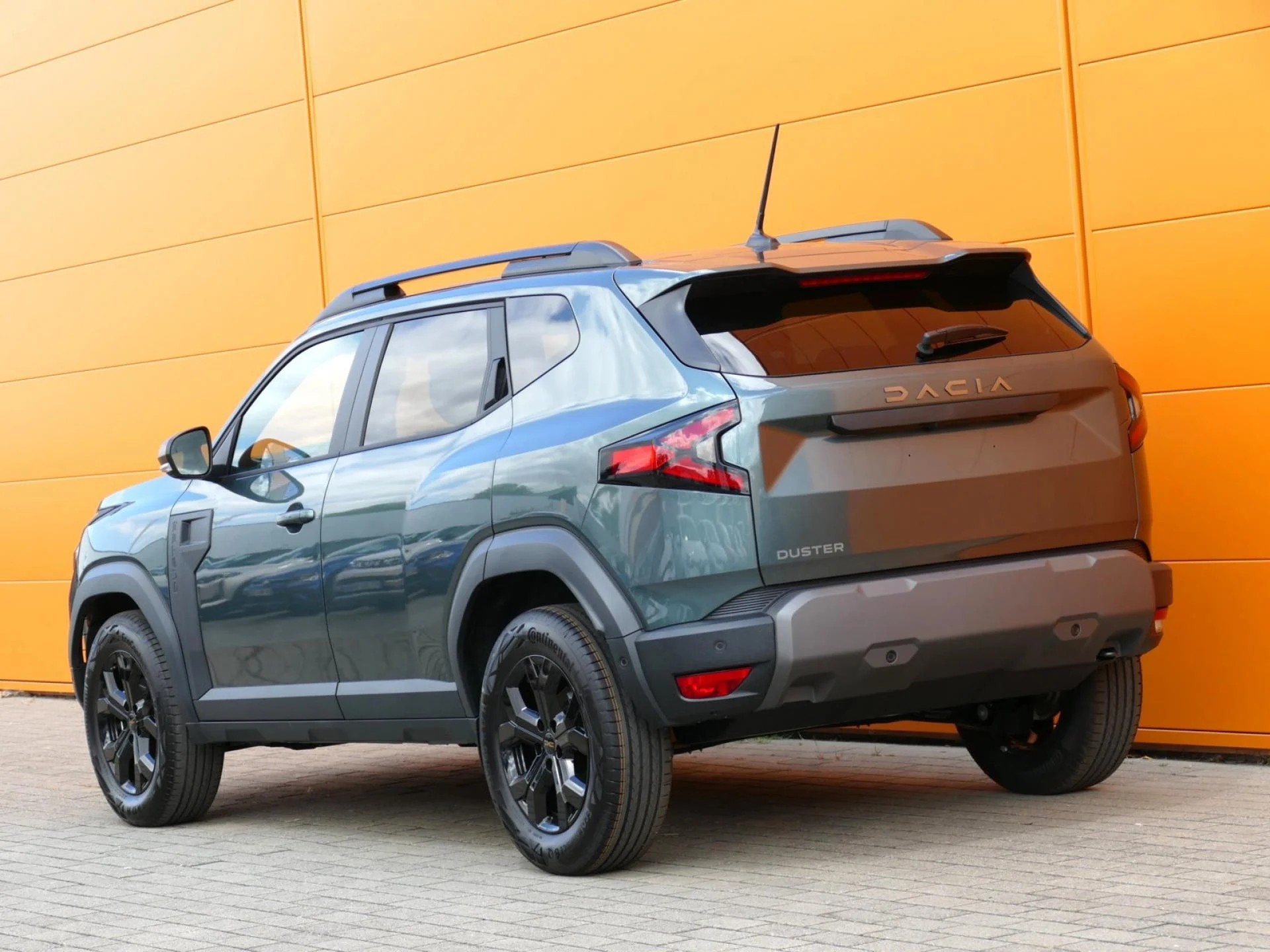 DACIA DUSTER - Miniature 4 sur 32 - Cliquer pour voir cette photo