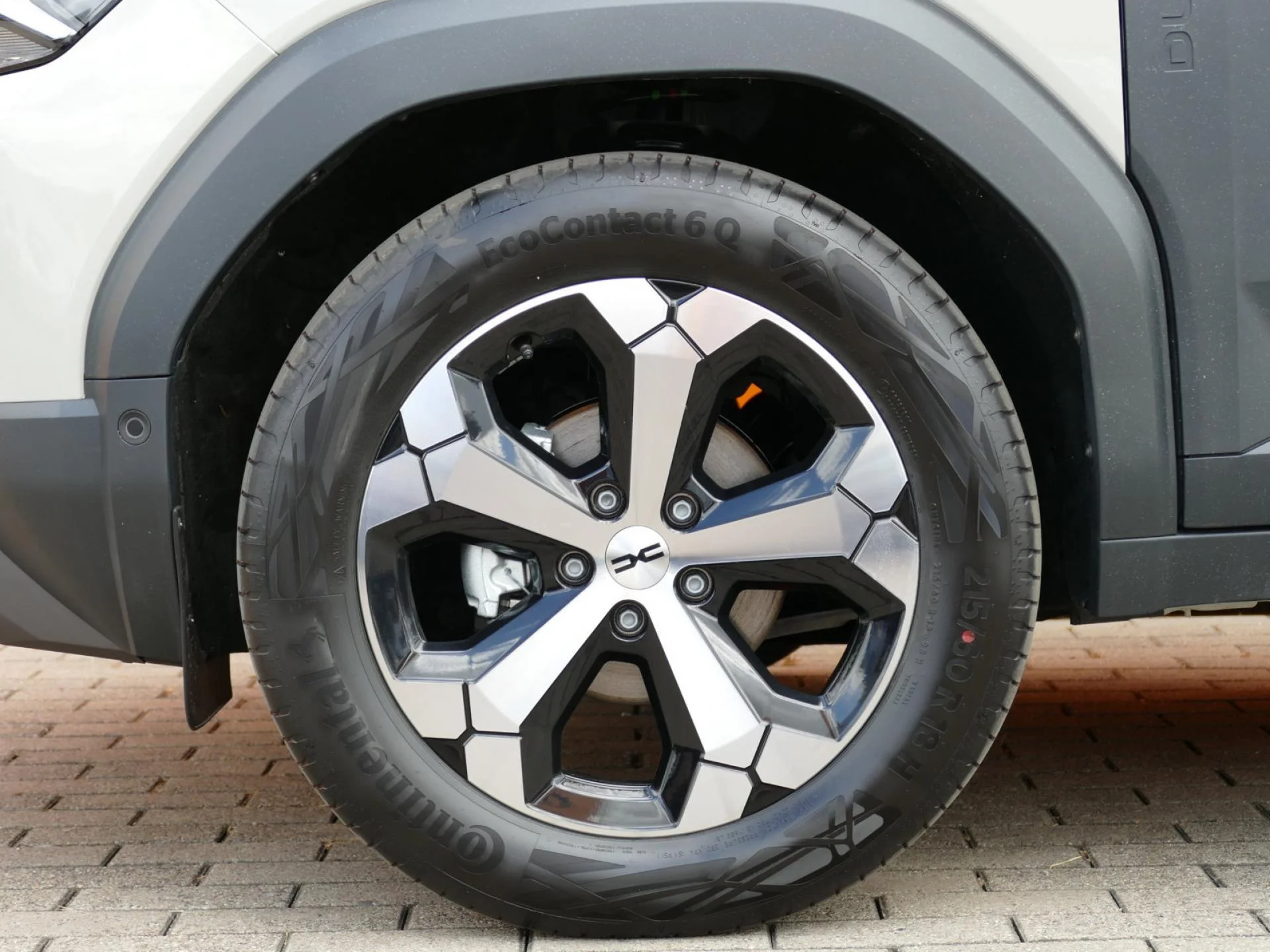 DACIA DUSTER - Miniature 31 sur 32 - Cliquer pour voir cette photo