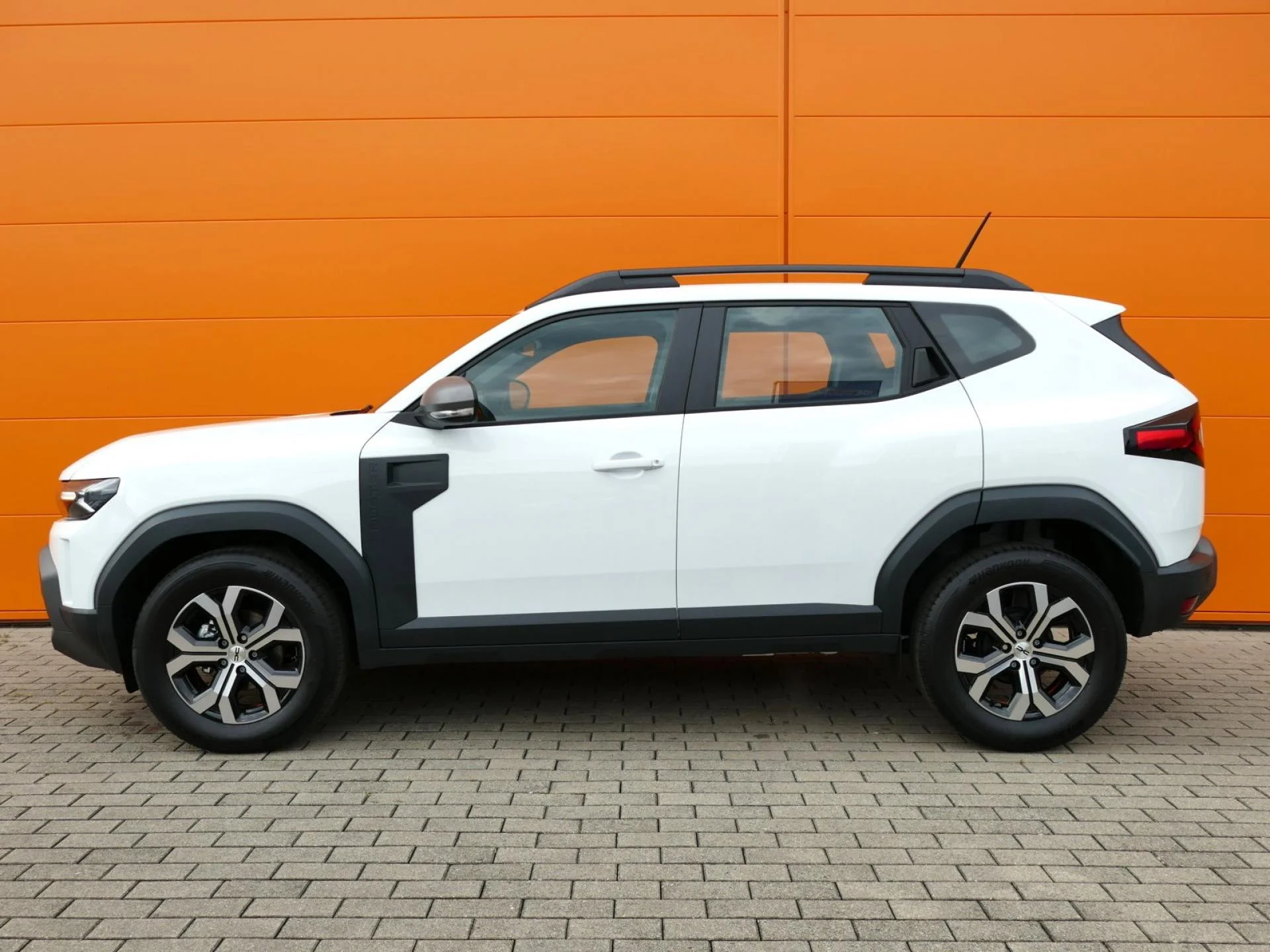 DACIA DUSTER - Miniature 3 sur 23 - Cliquer pour voir cette photo