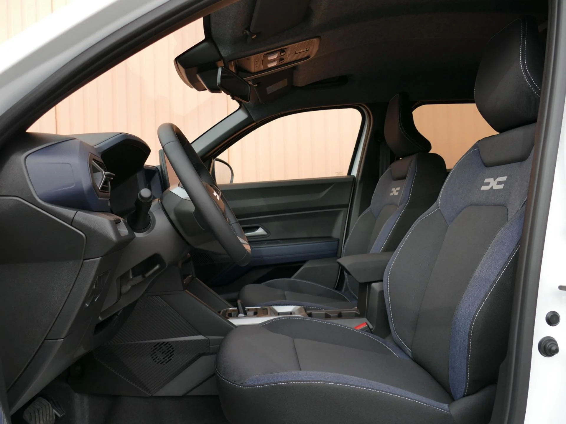 DACIA DUSTER - Miniature 6 sur 23 - Cliquer pour voir cette photo