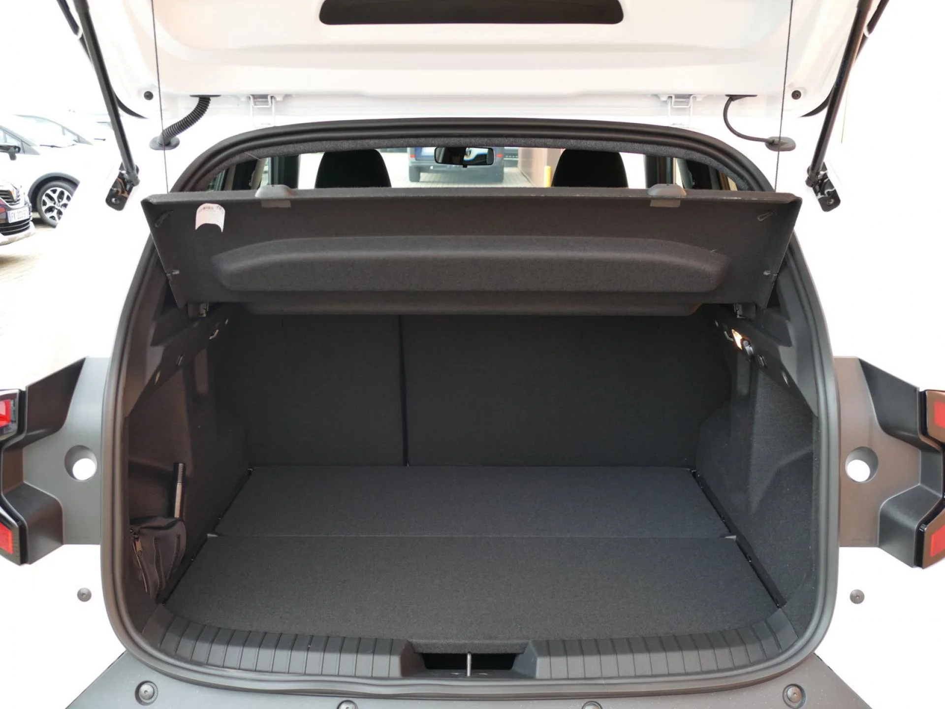 DACIA DUSTER - Miniature 8 sur 23 - Cliquer pour voir cette photo