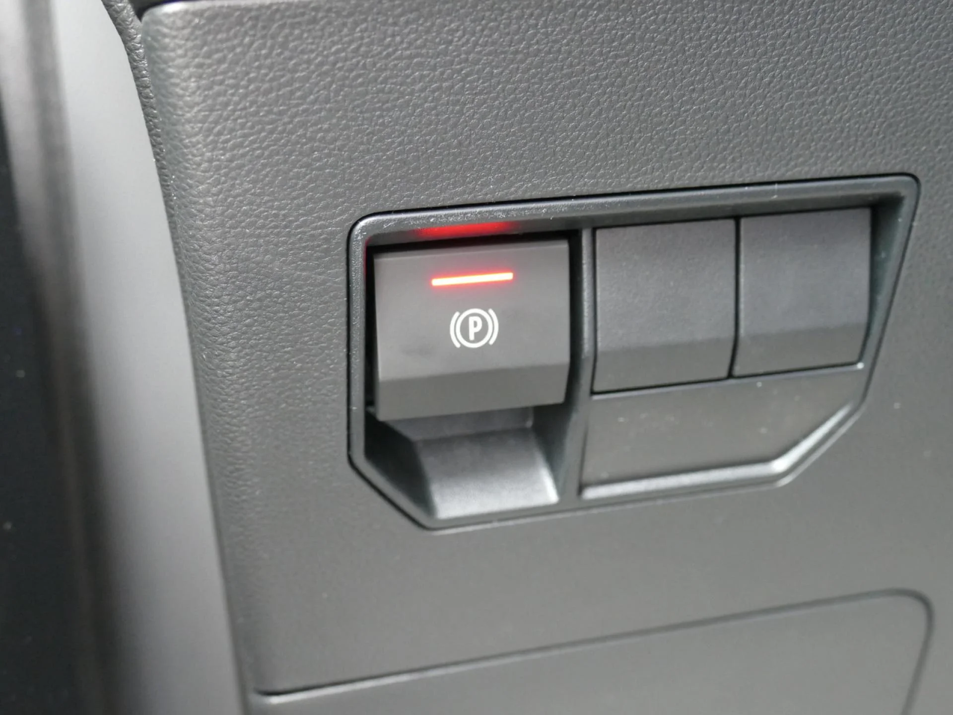 DACIA DUSTER - Miniature 17 sur 23 - Cliquer pour voir cette photo