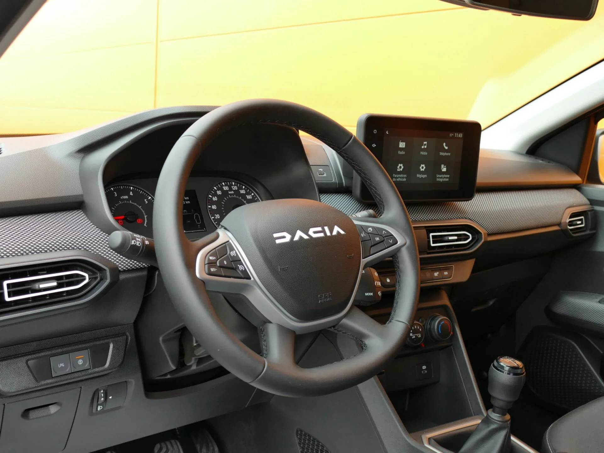 DACIA JOGGER - Miniature 16 sur 33 - Cliquer pour voir cette photo