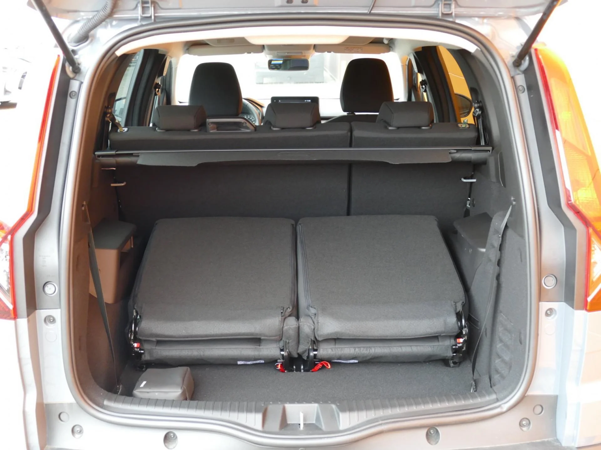 DACIA JOGGER - Miniature 9 sur 33 - Cliquer pour voir cette photo
