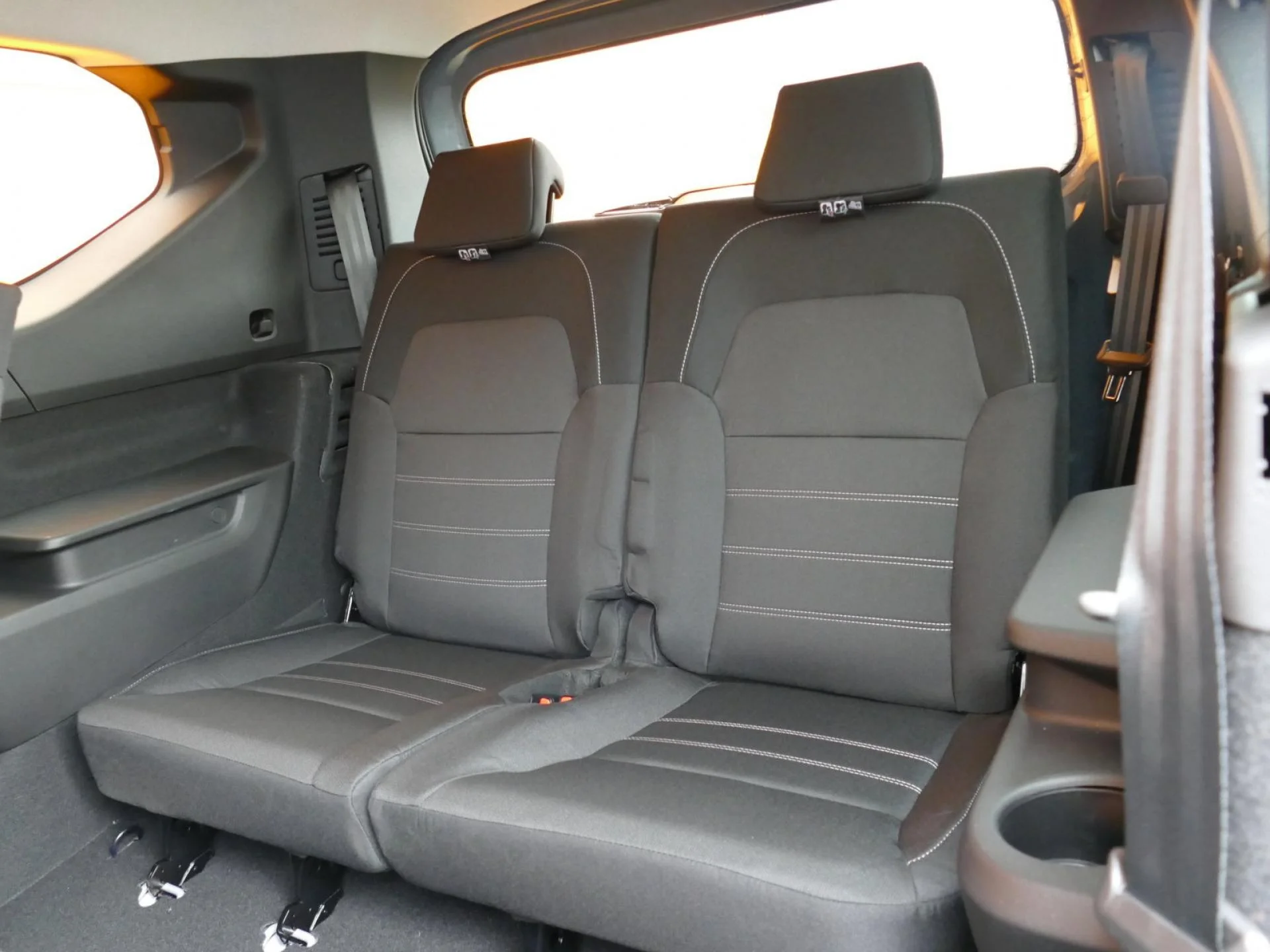 DACIA JOGGER - Miniature 8 sur 33 - Cliquer pour voir cette photo