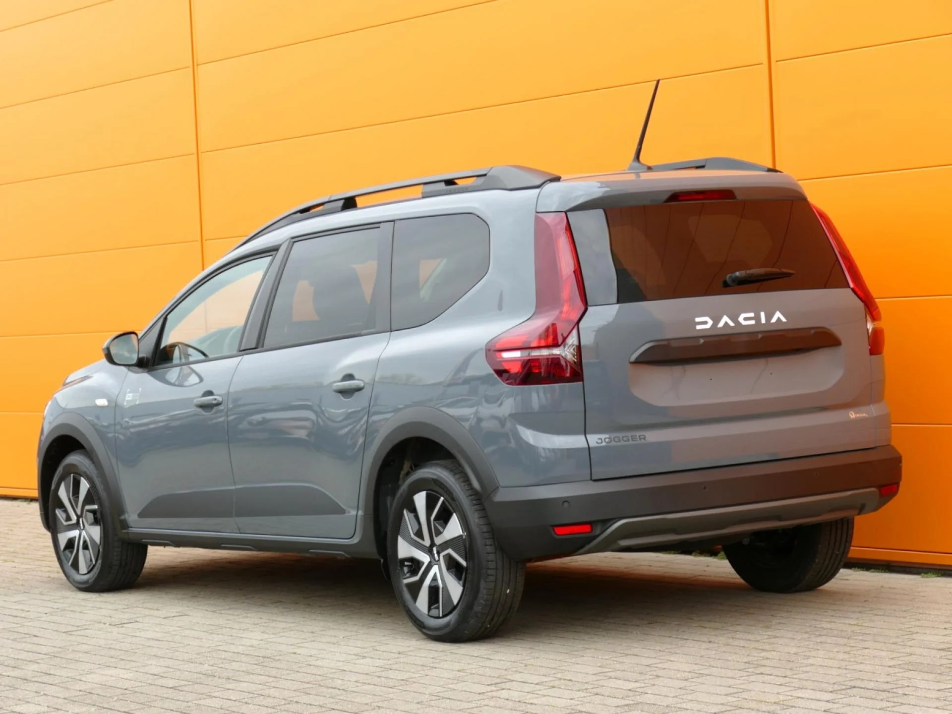 DACIA JOGGER - Miniature 4 sur 33 - Cliquer pour voir cette photo
