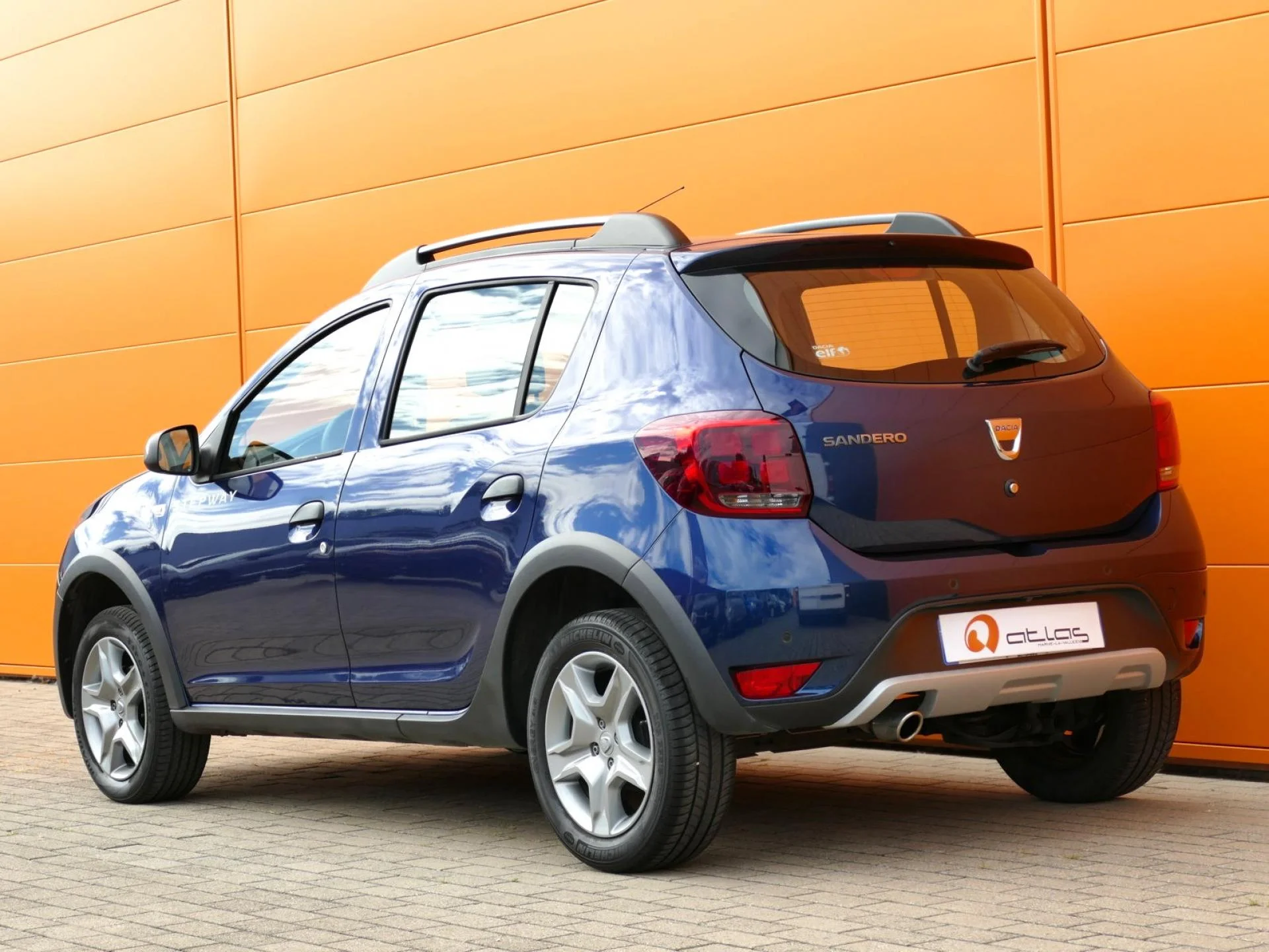 DACIA SANDERO - Miniature 4 sur 32 - Cliquer pour voir cette photo