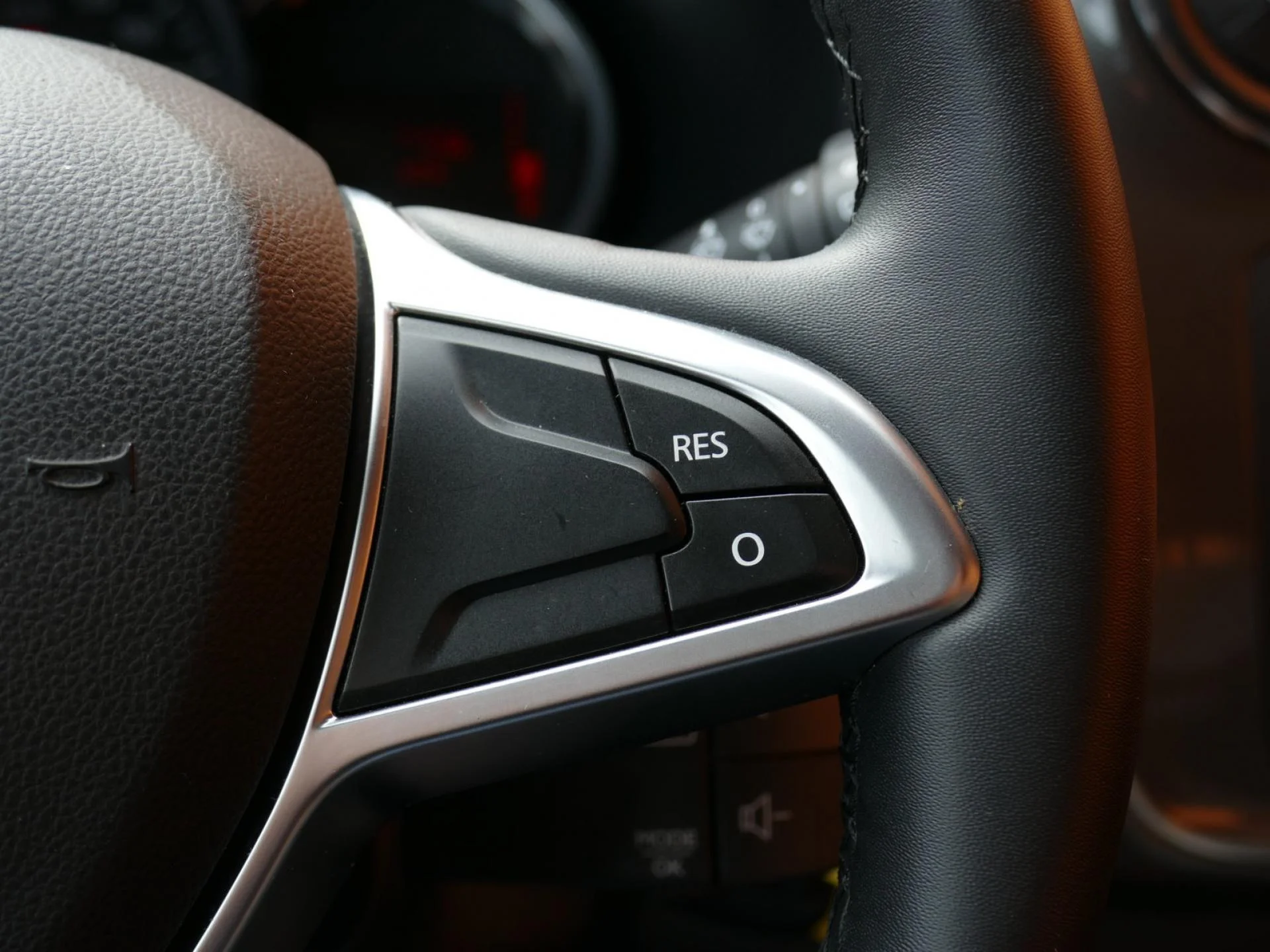 DACIA SANDERO - Miniature 14 sur 32 - Cliquer pour voir cette photo