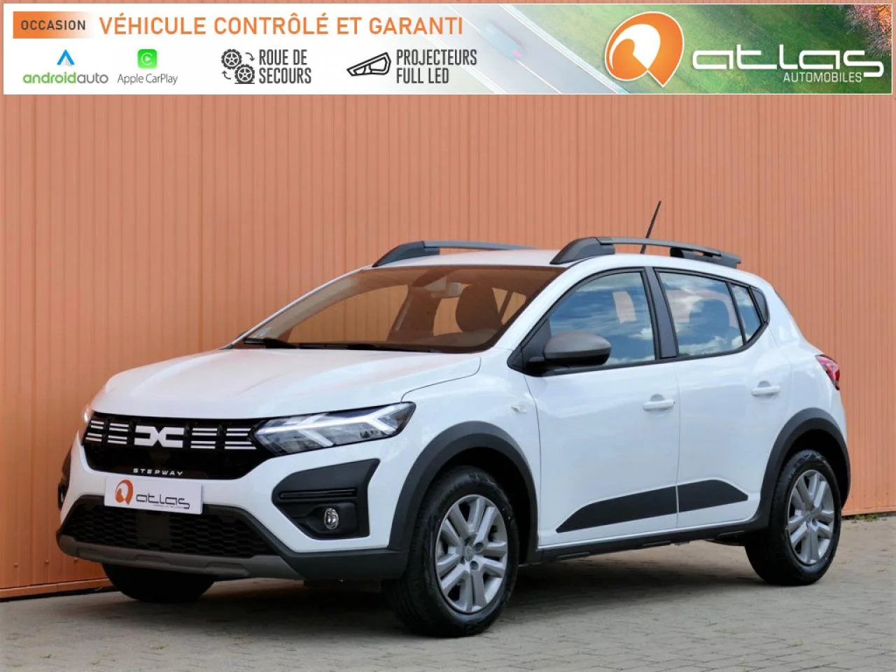 DACIA SANDERO - Miniature 2 sur 16 - Cliquer pour voir cette photo
