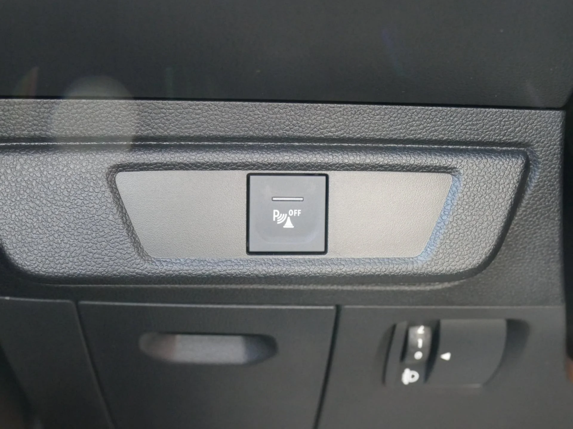DACIA SANDERO - Miniature 7 sur 32 - Cliquer pour voir cette photo