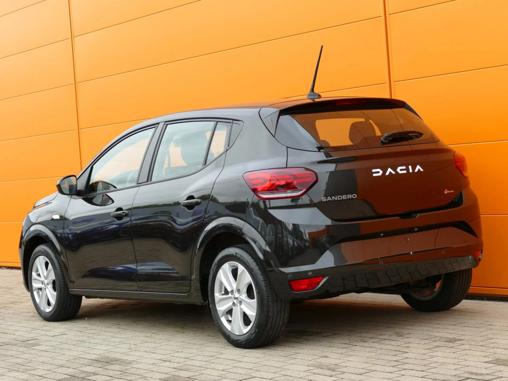 DACIA SANDERO - Miniature 4 sur 33 - Cliquer pour voir cette photo