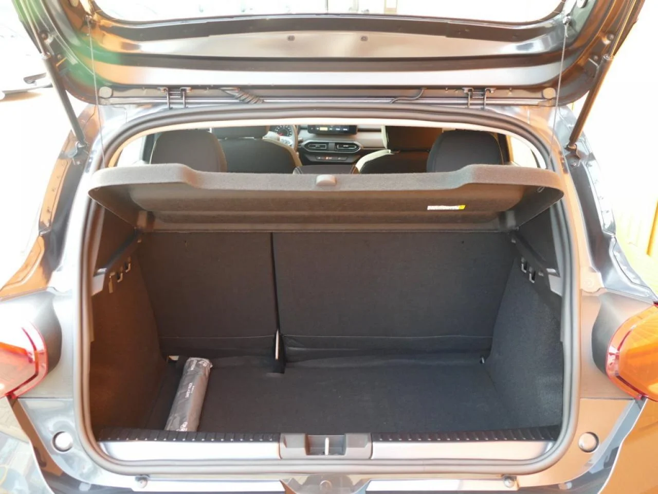 DACIA SANDERO - Miniature 25 sur 32 - Cliquer pour voir cette photo