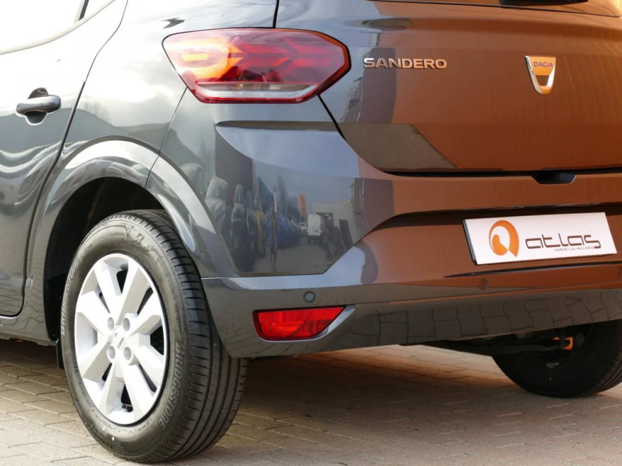 DACIA SANDERO - Miniature 28 sur 32 - Cliquer pour voir cette photo