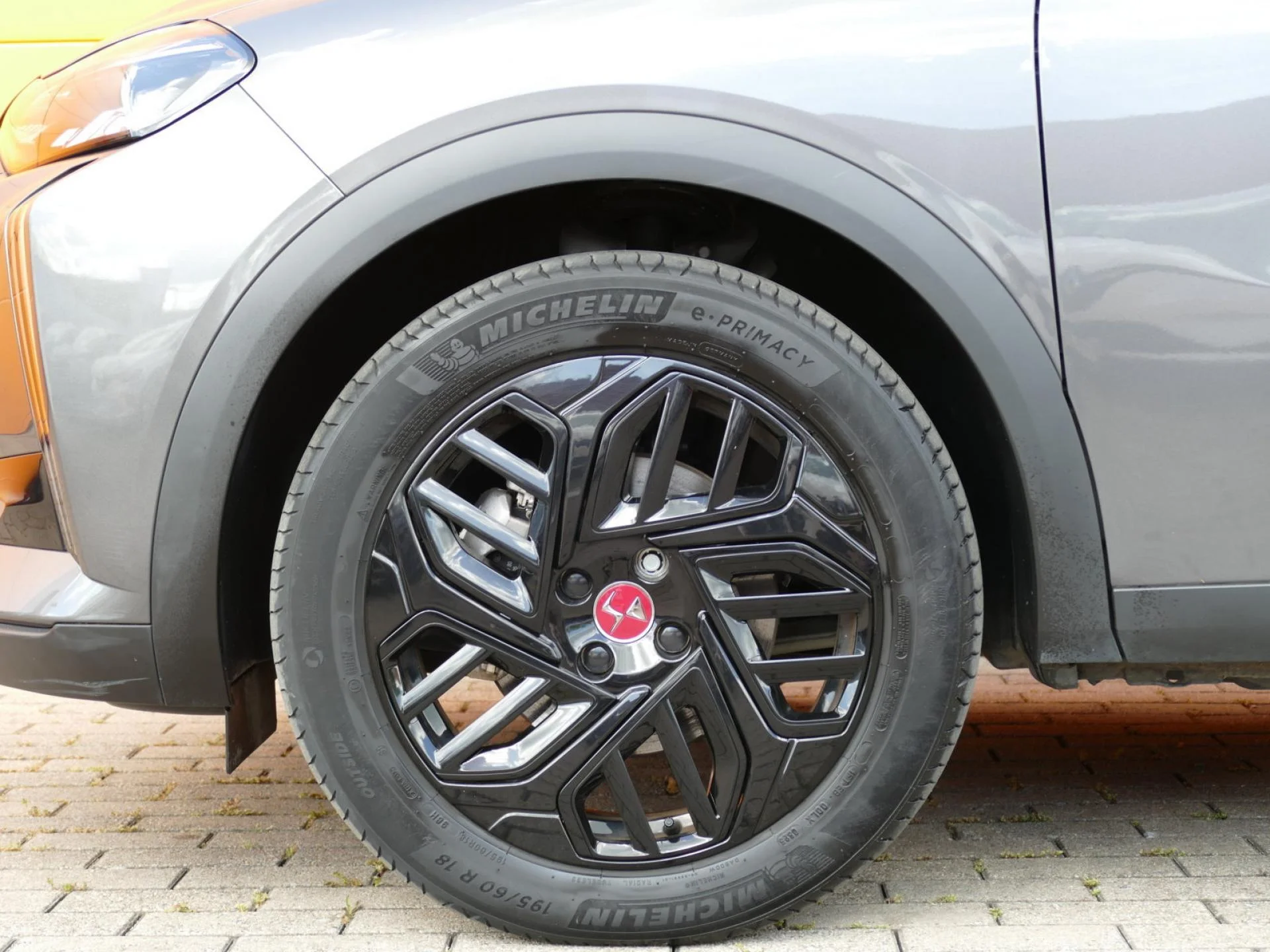 DS DS 3 - Miniature 30 sur 33 - Cliquer pour voir cette photo