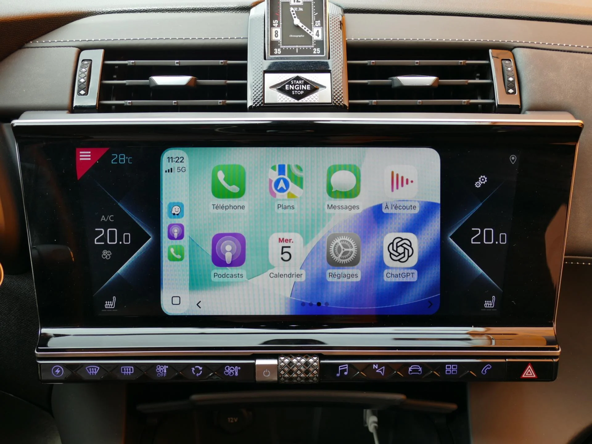 DS DS 7 CROSSBACK - Miniature 17 sur 36 - Cliquer pour voir cette photo